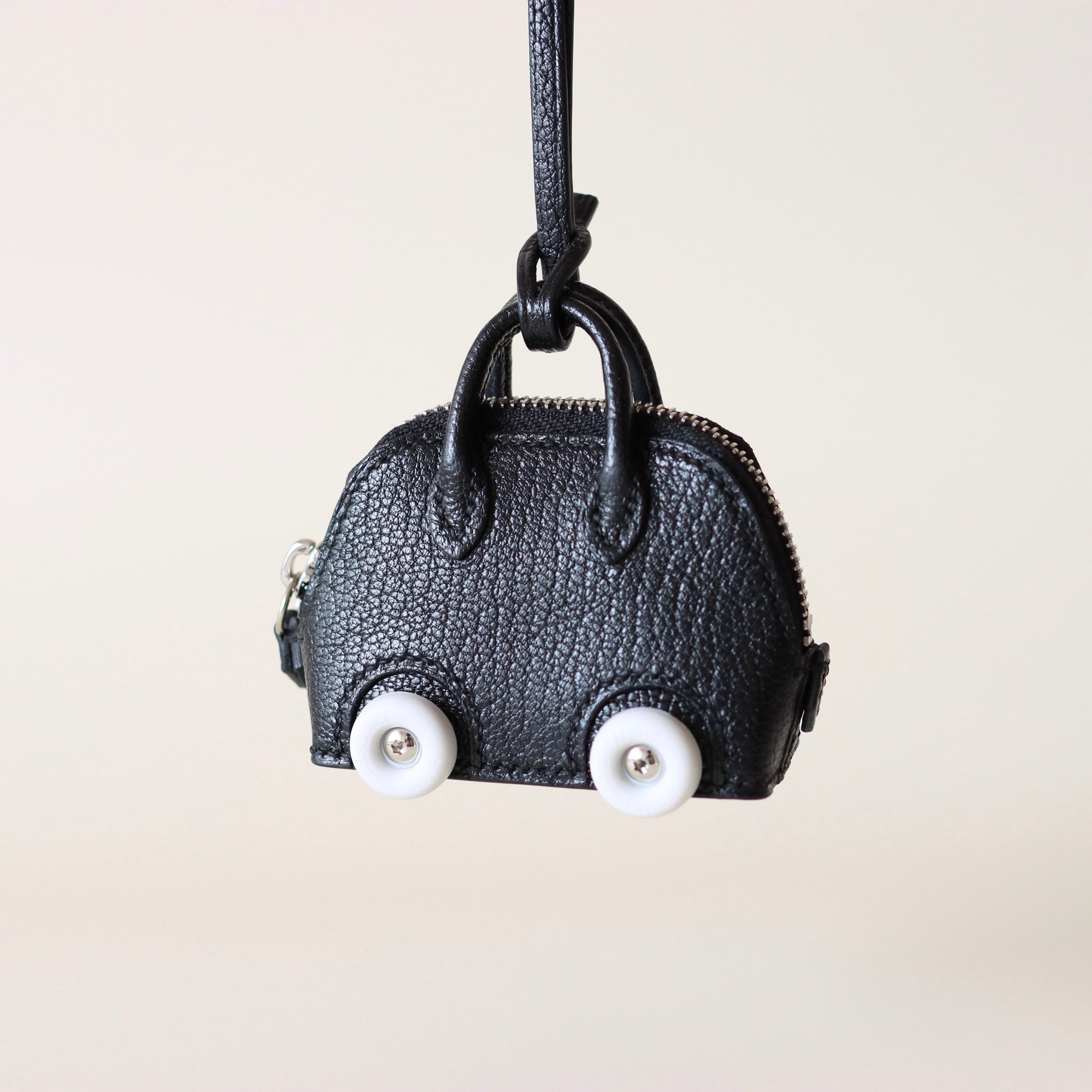 에르메스 Hermes Bolide on Wheels Bag Black