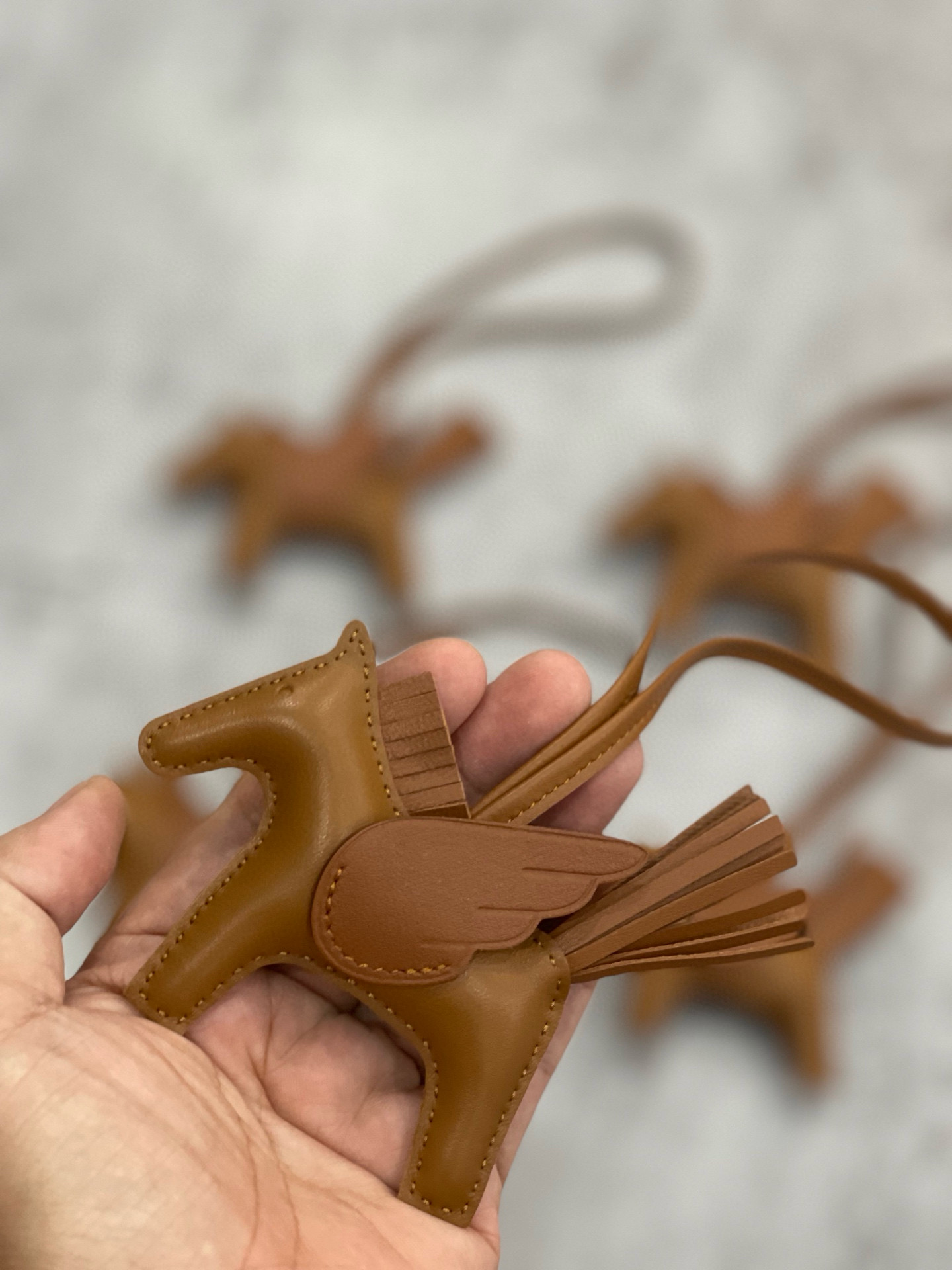 에르메스 Hermes Rodeo Charm Milo and Swift 0360279L58P Brown