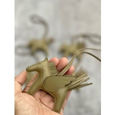 에르메스 Hermes Rodeo Charm Milo and Swift 0360279L58P Beige