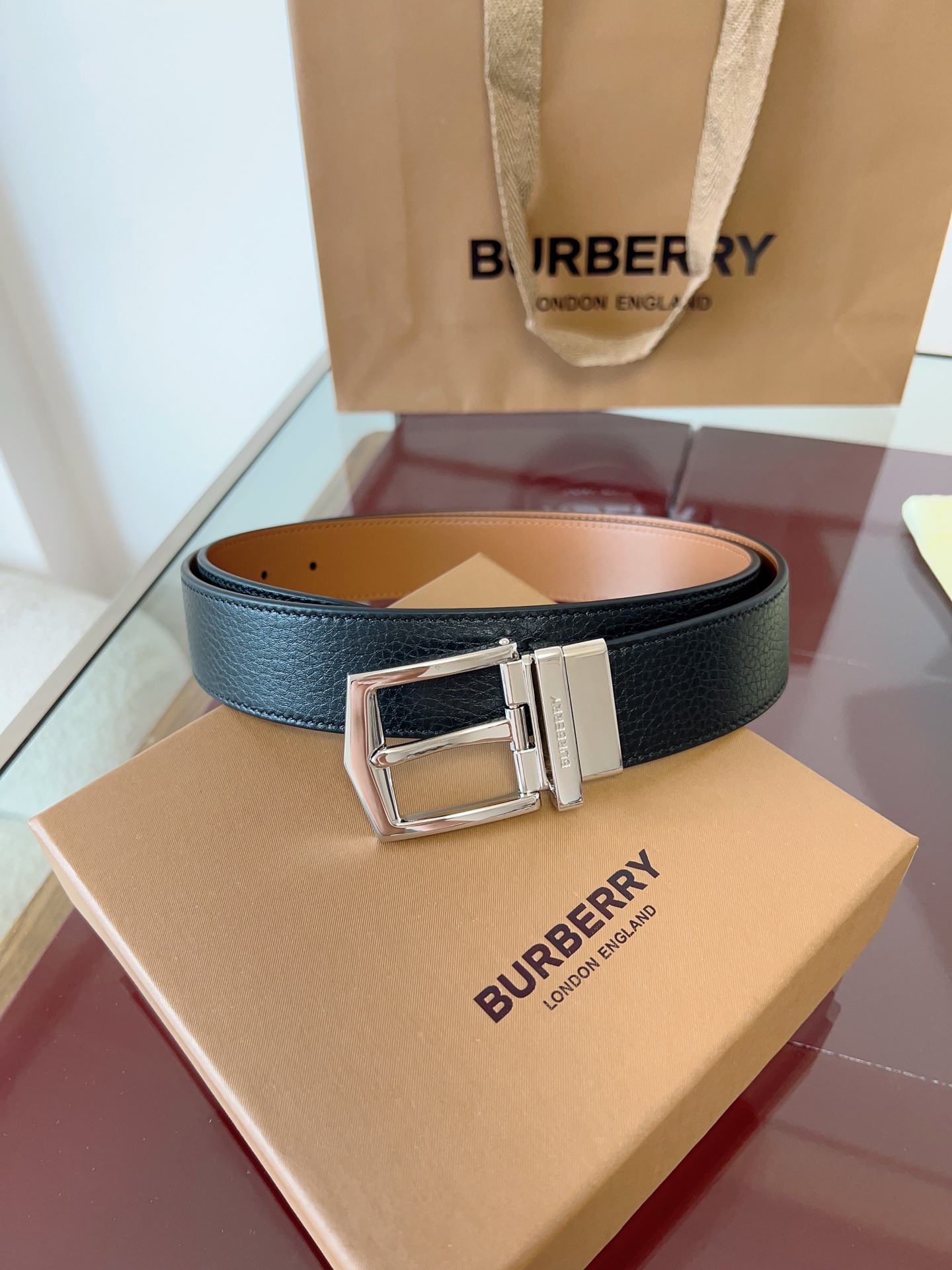 버버리  Burberry 벨트 35mm