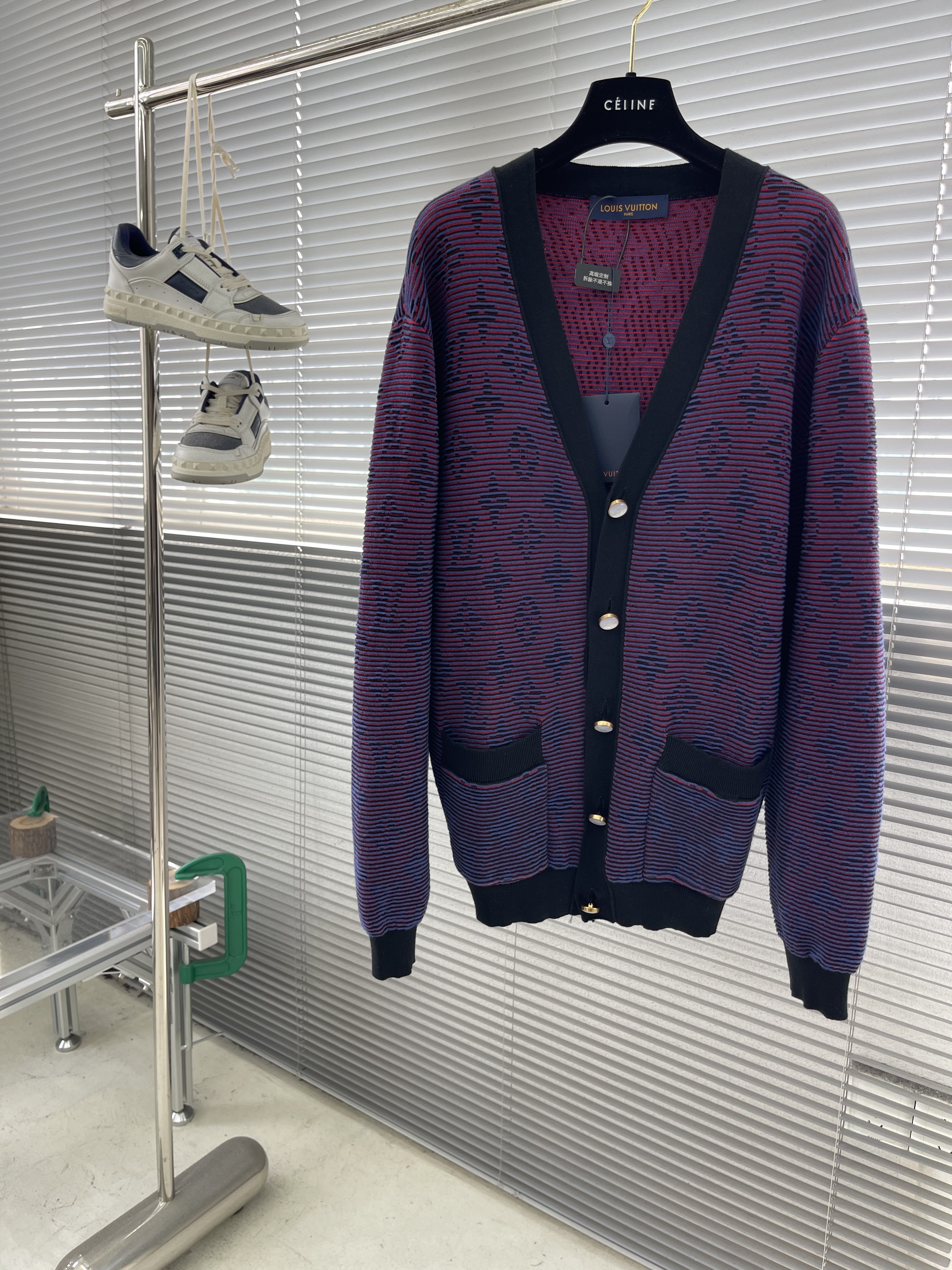 루이비통 Louis Vuitton 가디건