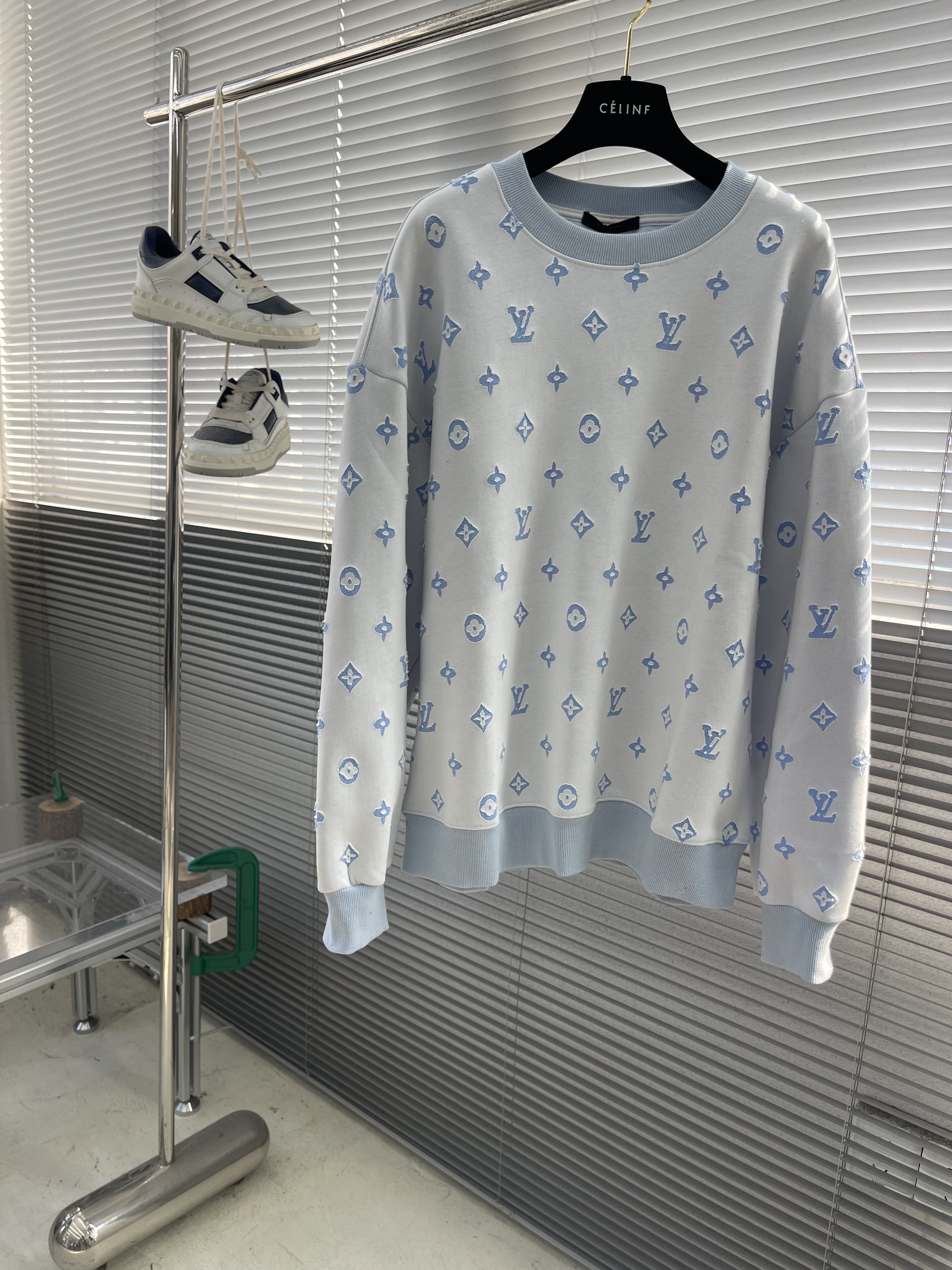 루이비통 Louis Vuitton  맨투맨