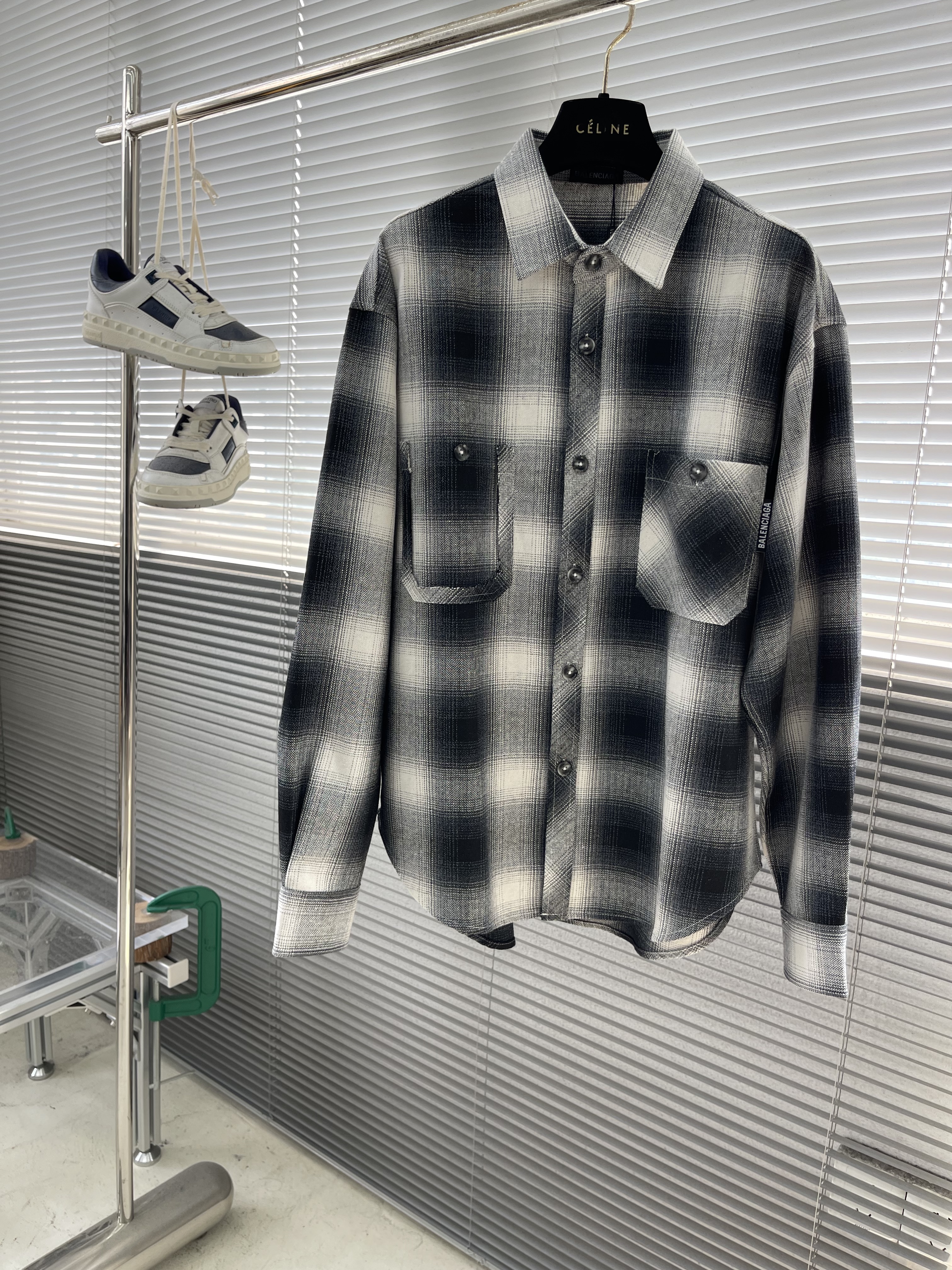 발렌시아가 Balenciaga 긴팔셔츠