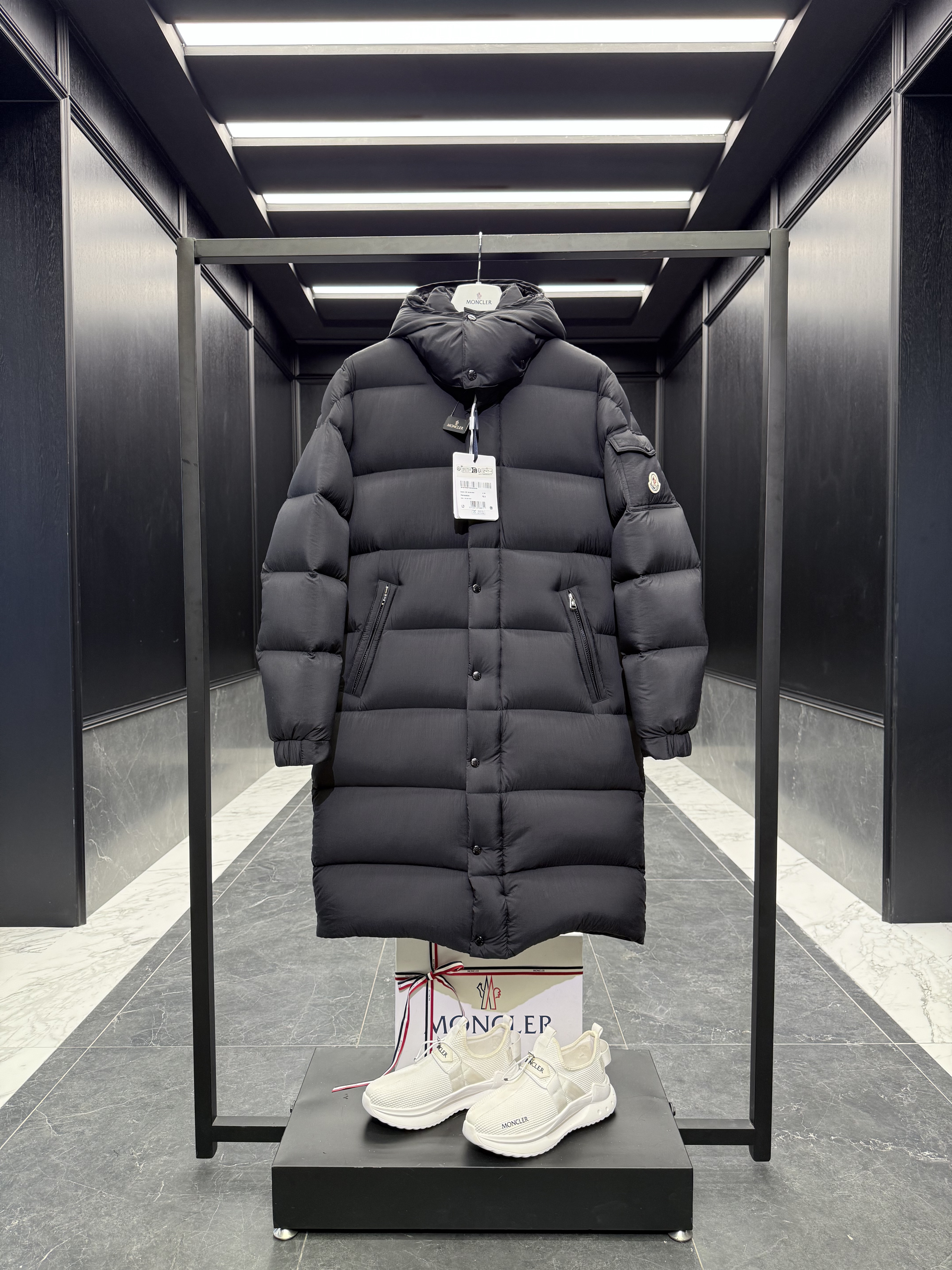 몽클레어 Moncler Hanoverian 롱 다운재킷