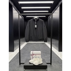 몽클레어 Moncler Luserna 다운재킷