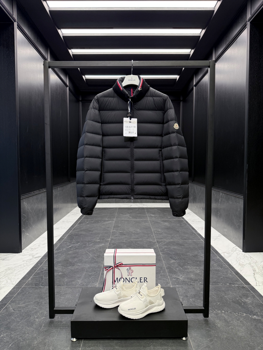 몽클레어 Moncler Brendann   다운재킷