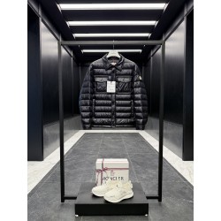 몽클레어 Moncler Chambly  다운재킷