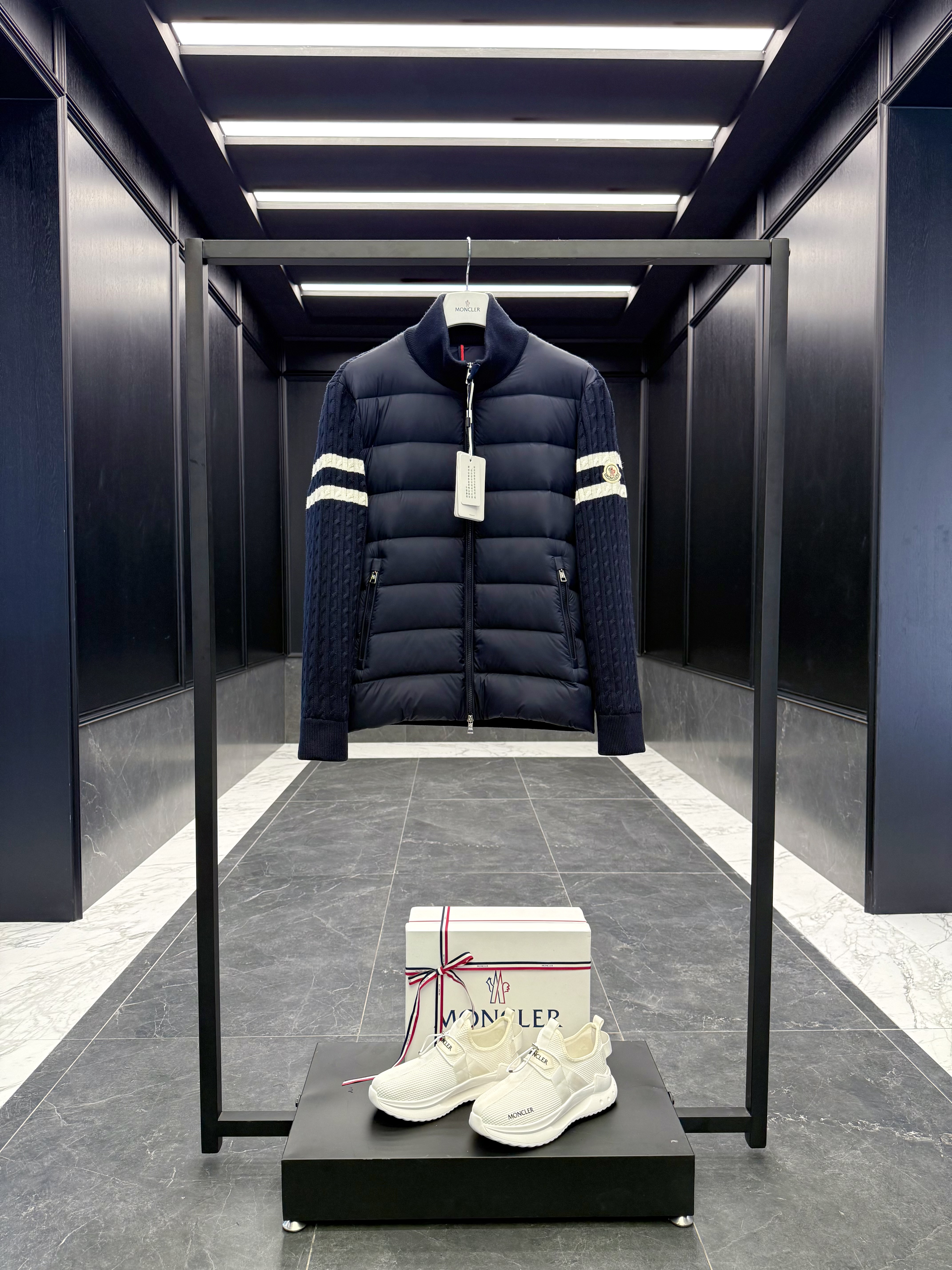 몽클레어 Moncler Cardigan 니트 패딩