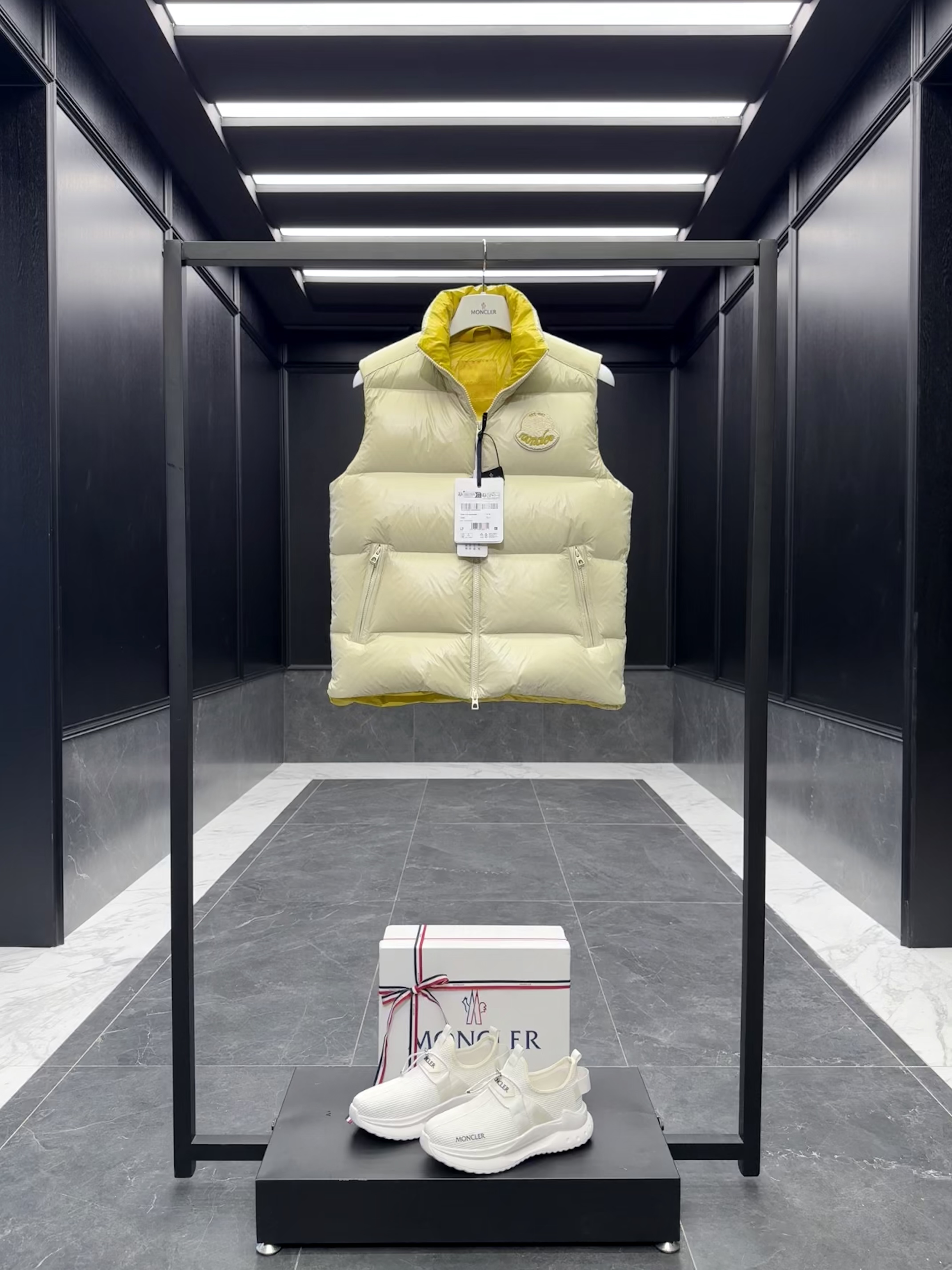 몽클레어 Moncler Lipsi 조끼 패딩。