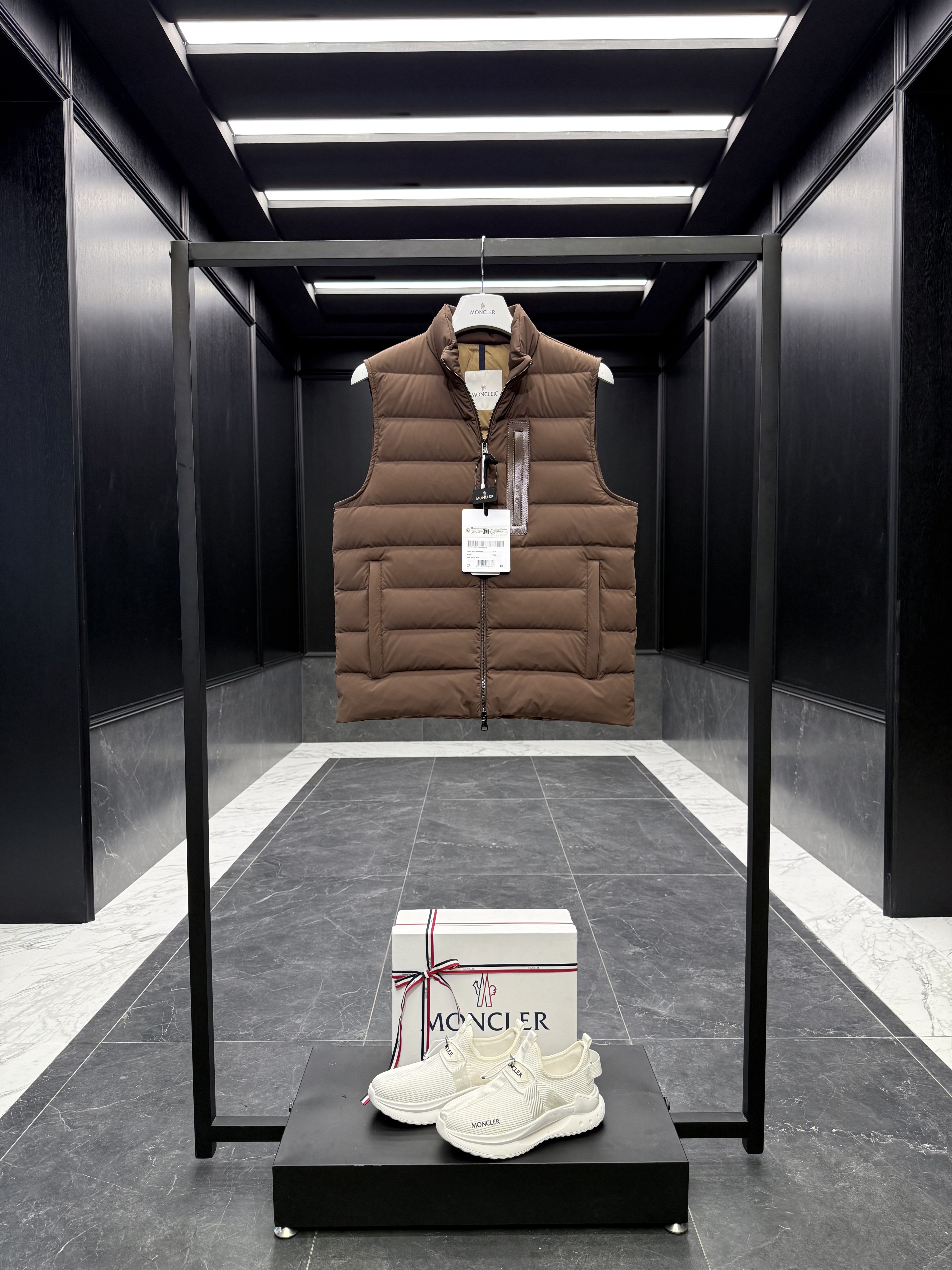 몽클레어 Moncler Giaf 조끼 패딩