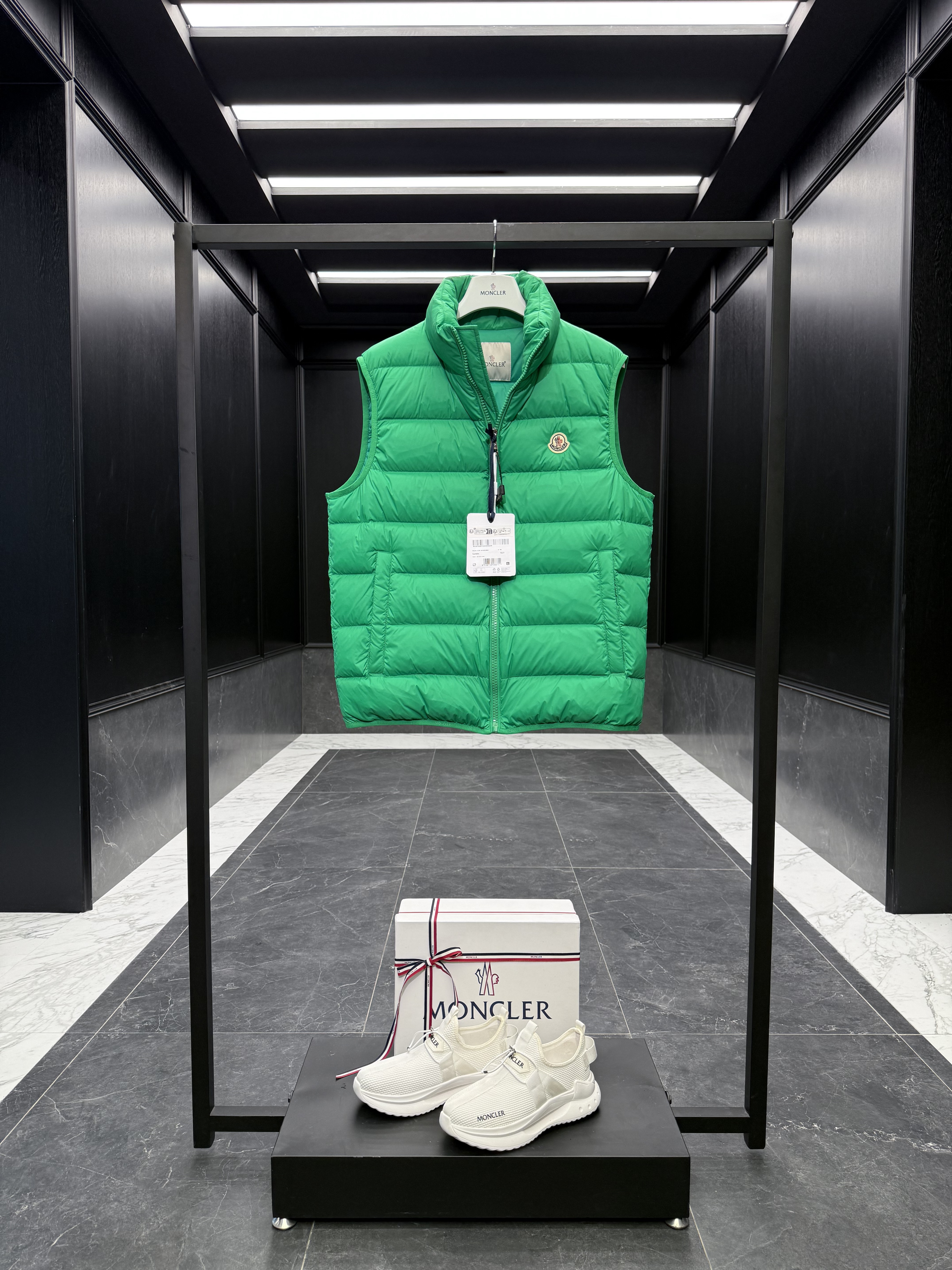 몽클레어 Moncler Contrin 조끼 패딩