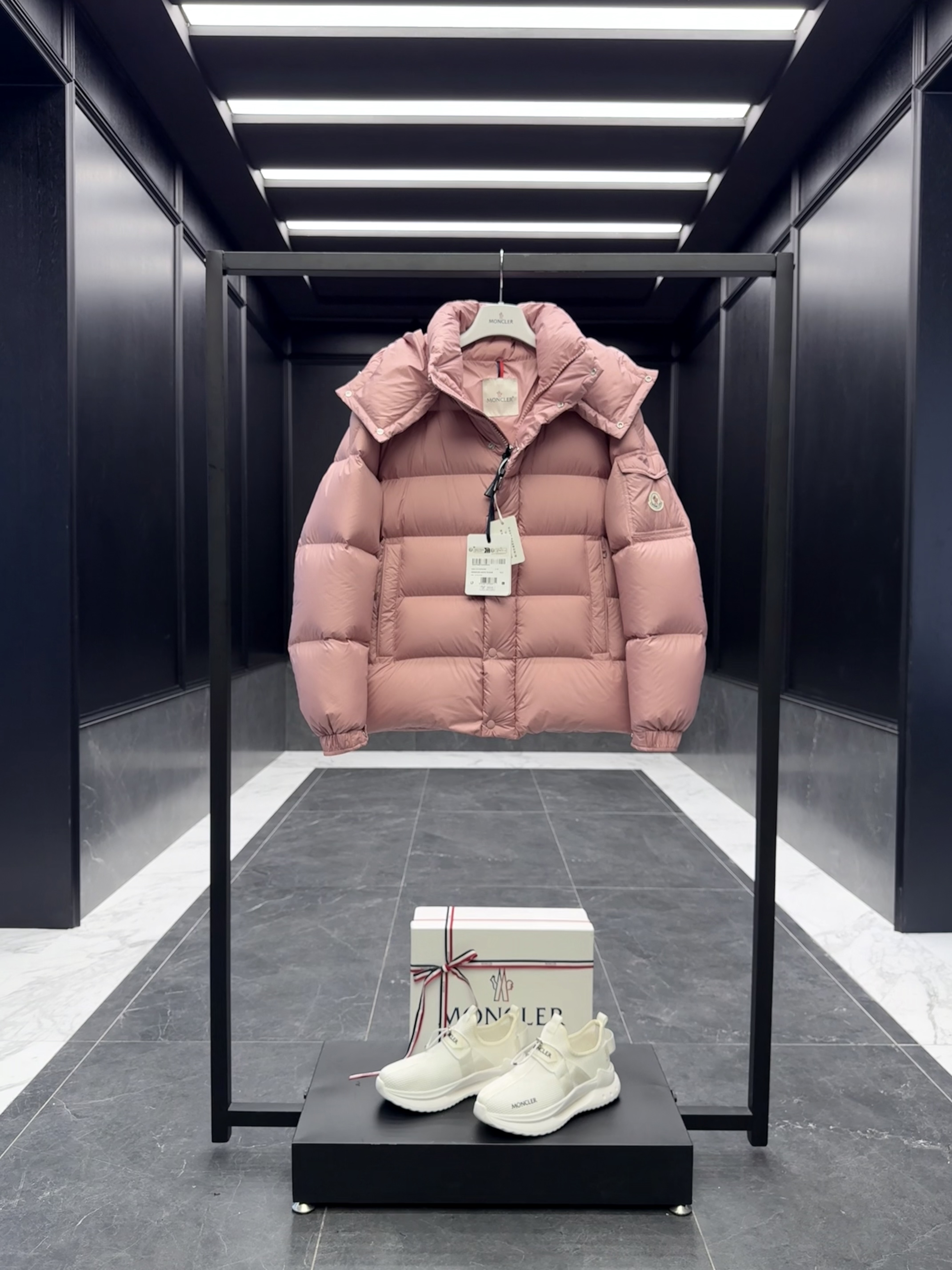 몽클레어 Moncler Maya70 마야 패딩。