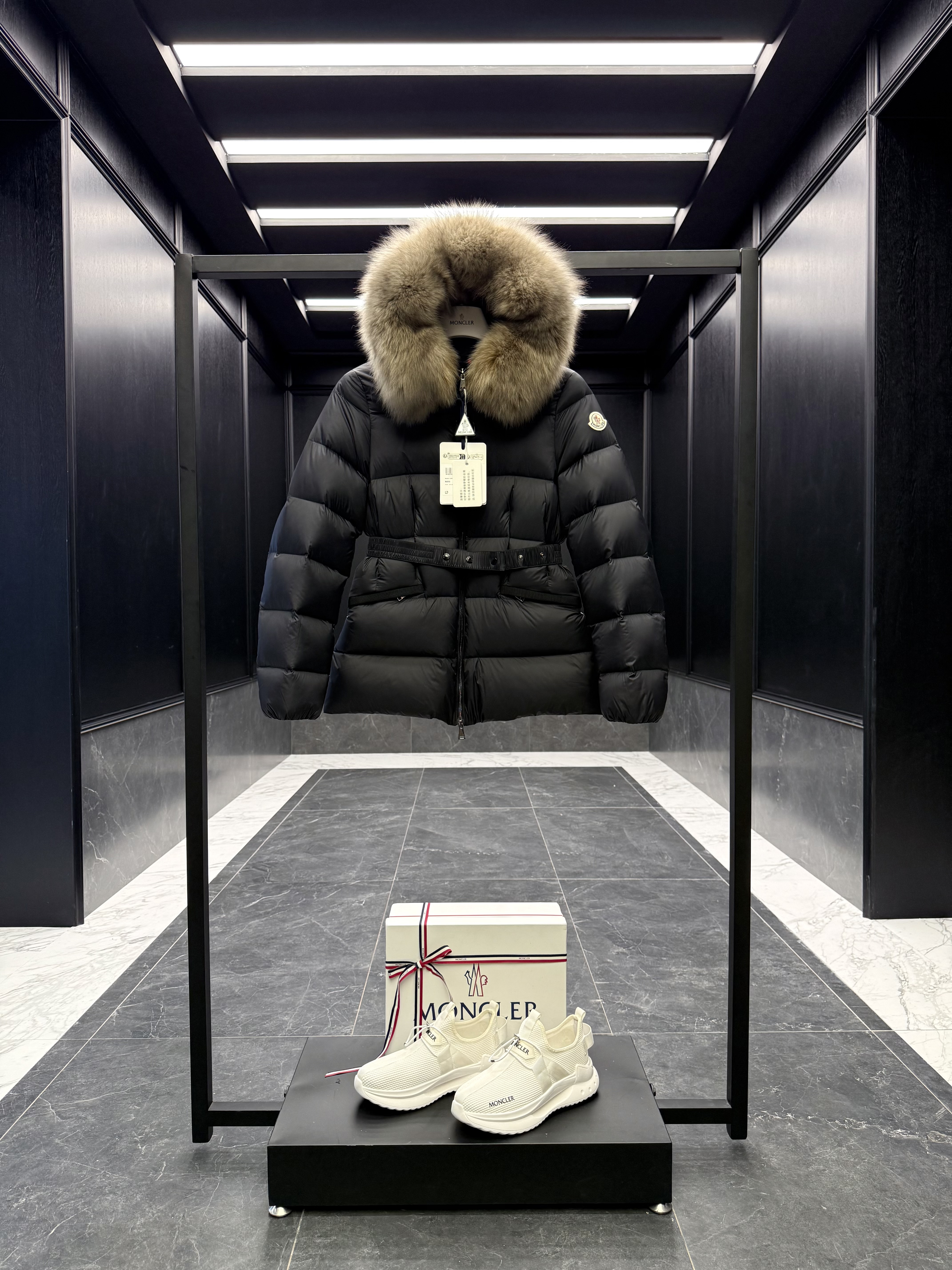 몽클레어 Moncler Boed 다운재킷。