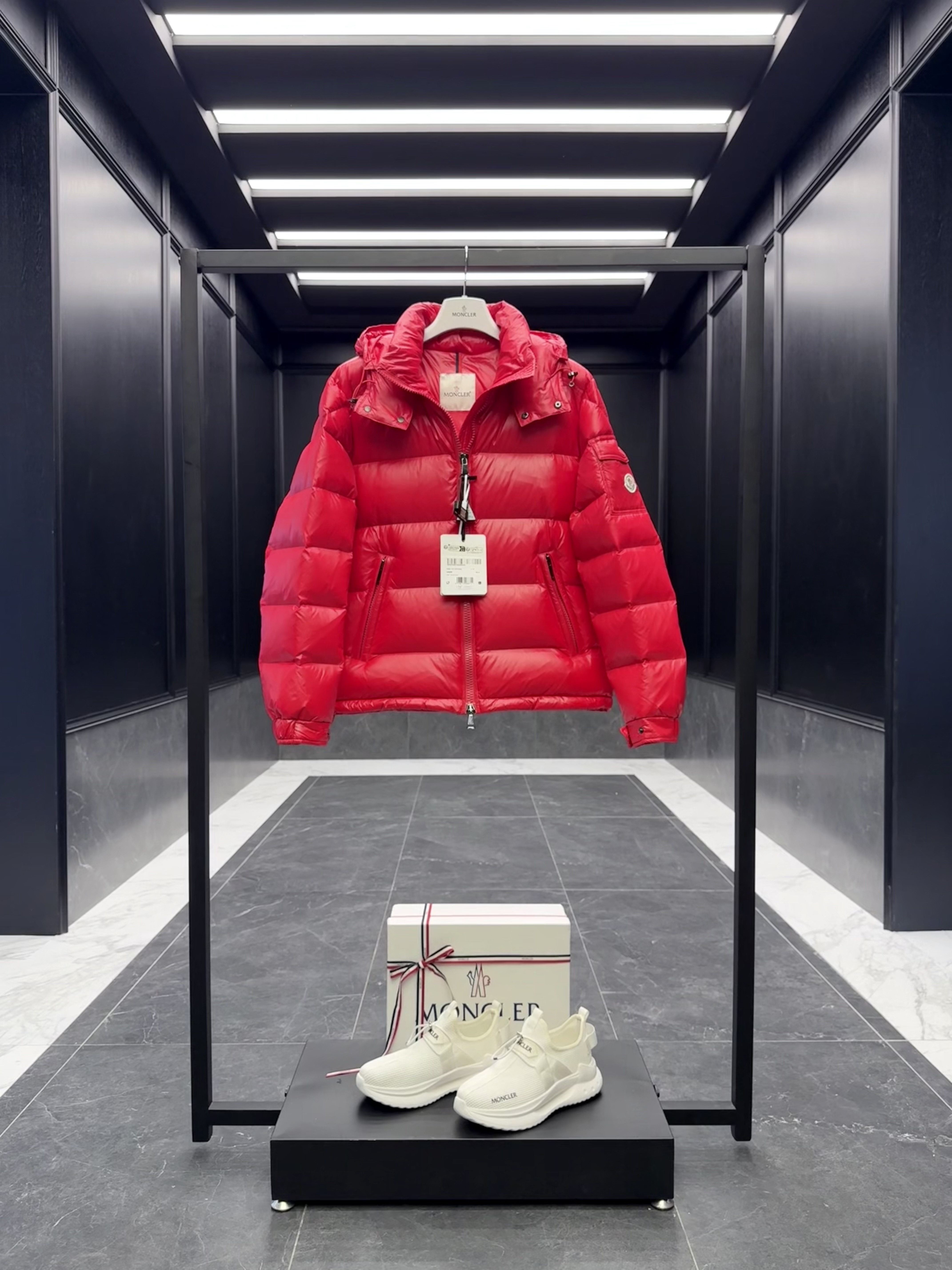 몽클레어 Moncler Maire 다운재킷.