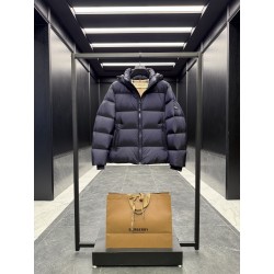 버버리 Burberry 다운재킷
