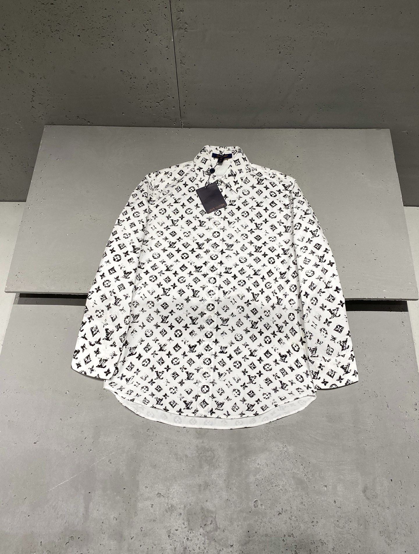 루이비통 Louis Vuitton  긴팔 셔츠