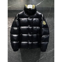 몽클레어 Moncler Dervo 다운재킷