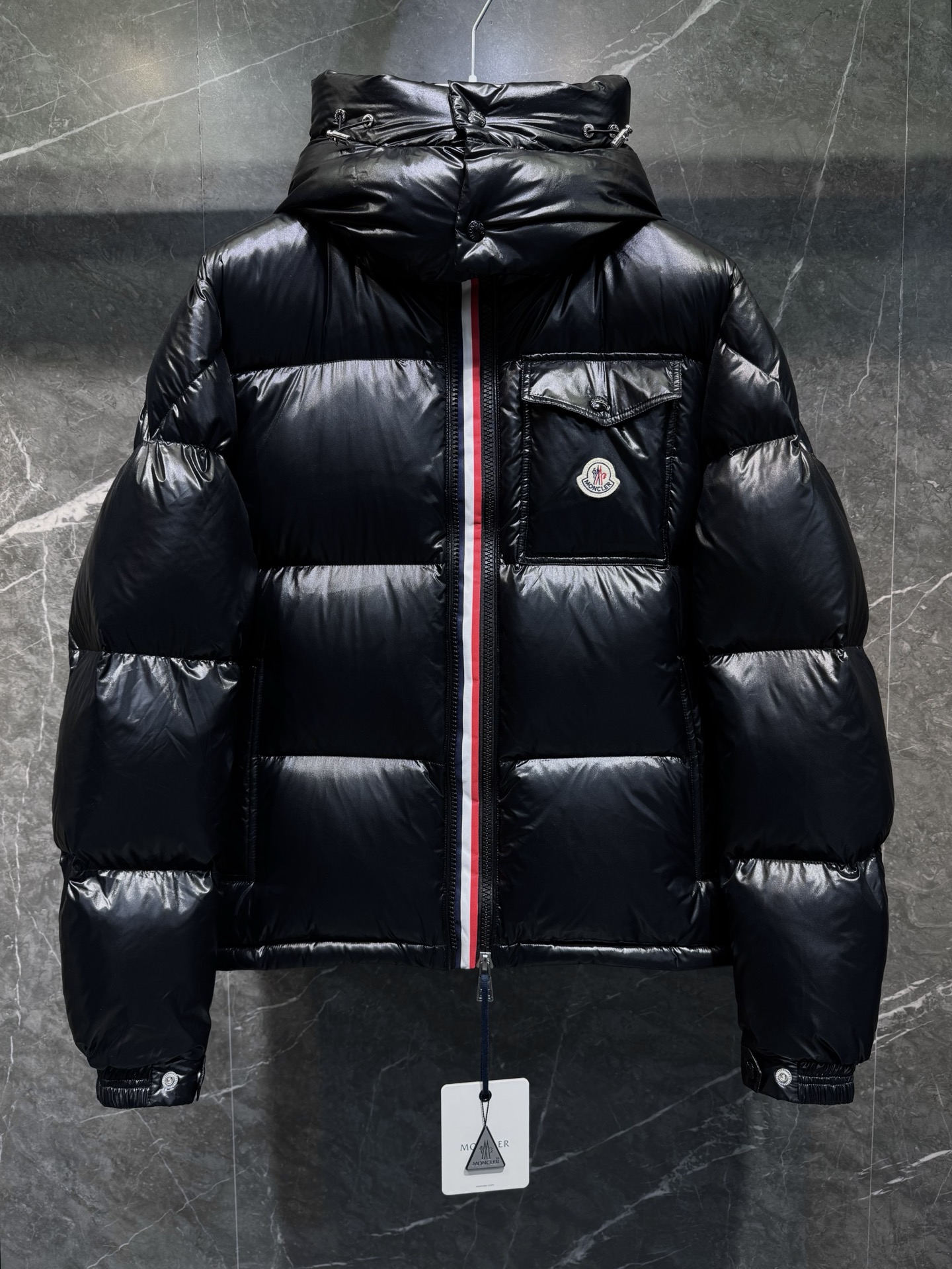 몽클레어 Moncler Montbeliard 다운재킷