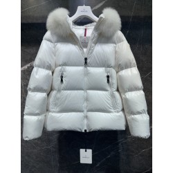 몽클레어 Moncler Laiche  다운재킷