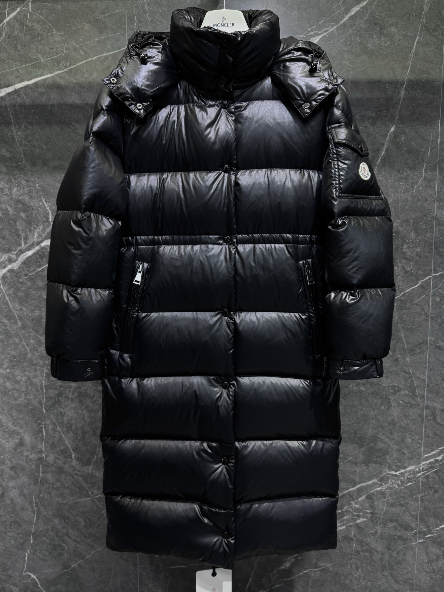 몽클레어 Moncler Cavettaz 롱 다운재킷。