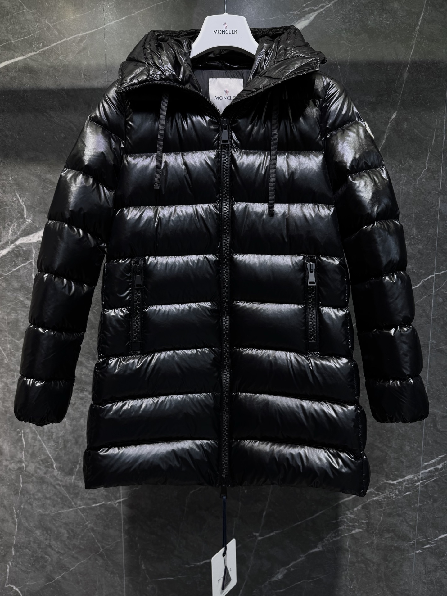 몽클레어 Moncler Suyen 롱 다운재킷.