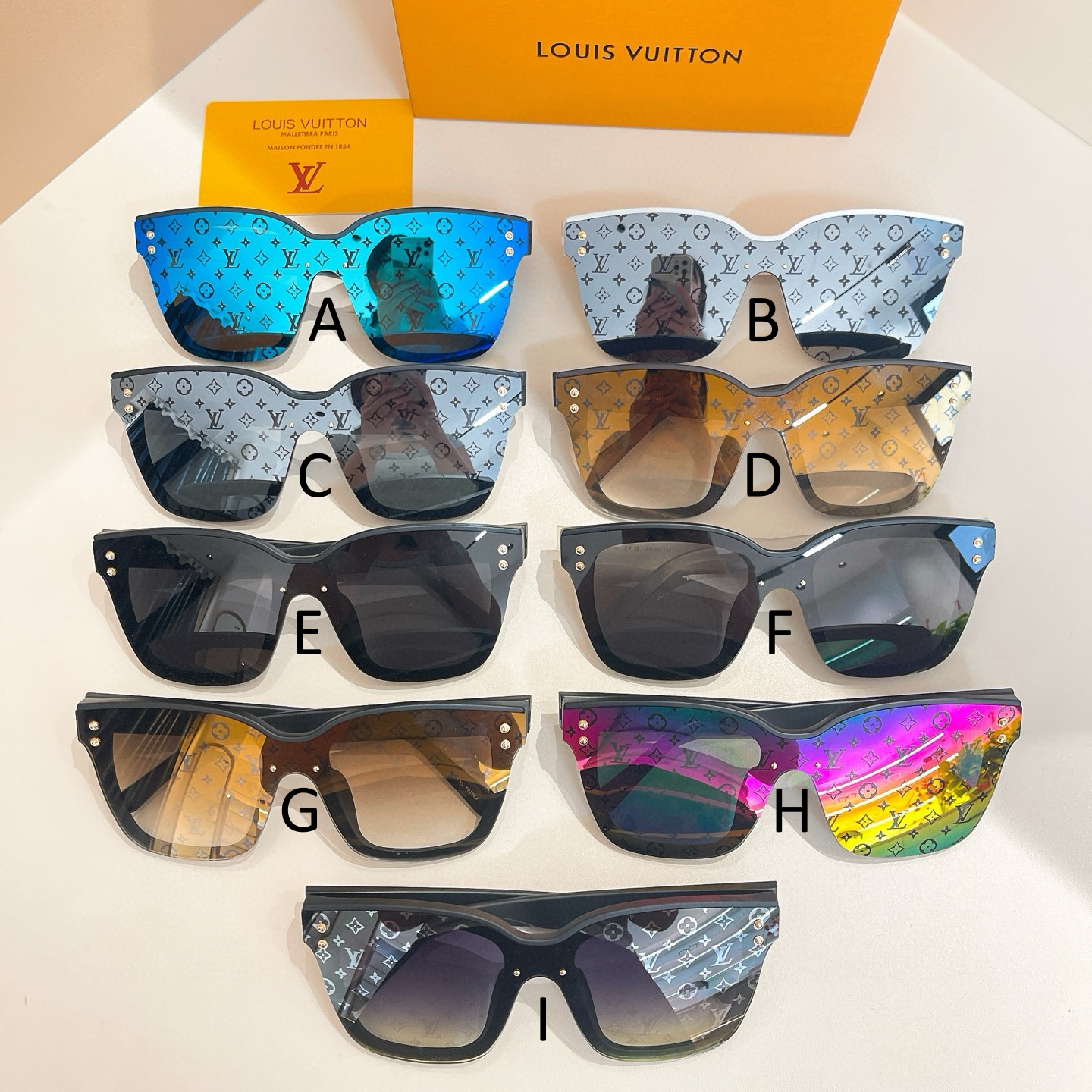 루이비통 Louis Vuitton Z2255U 52口22-145