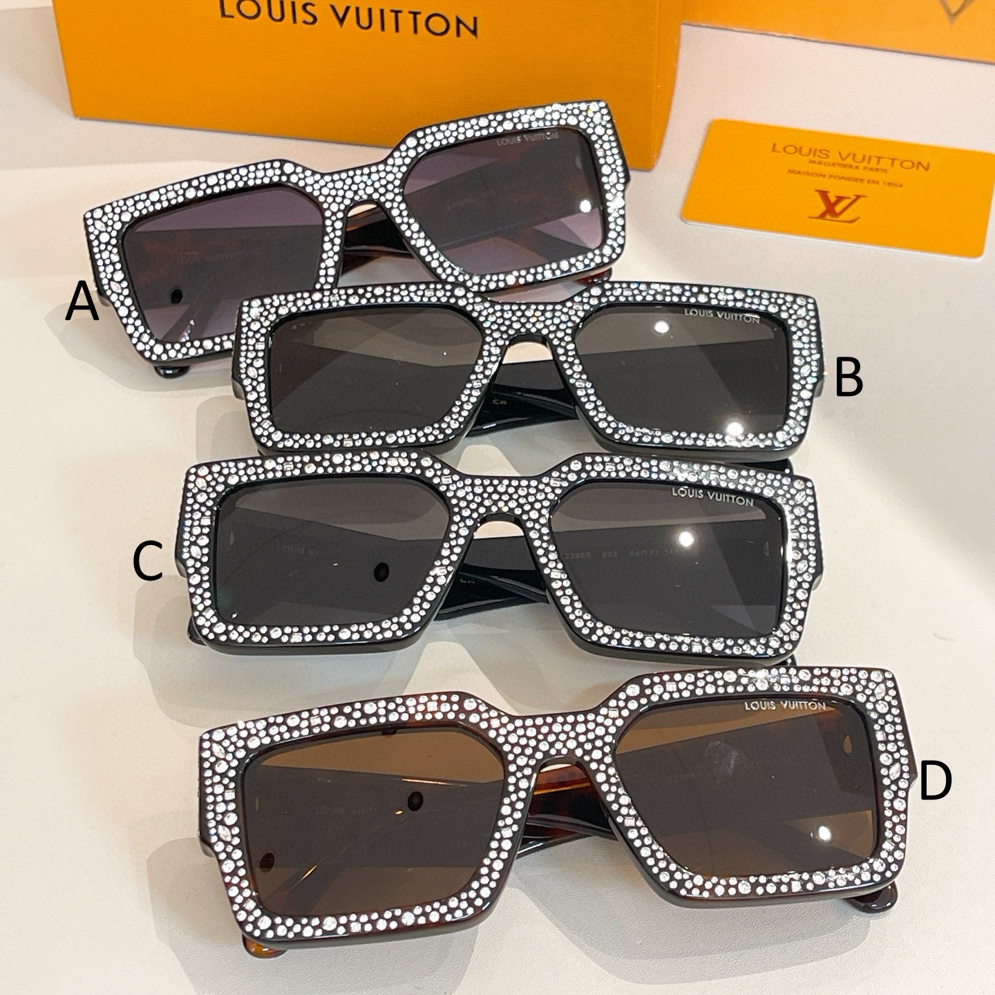 루이비통 Louis Vuitton Z2396E 53口22-145