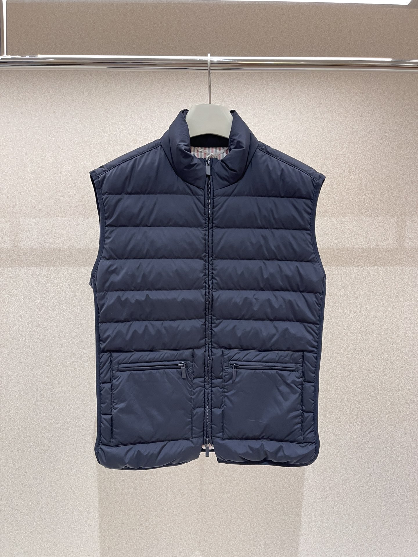 톰브라운 Thom Browne 조끼 패딩