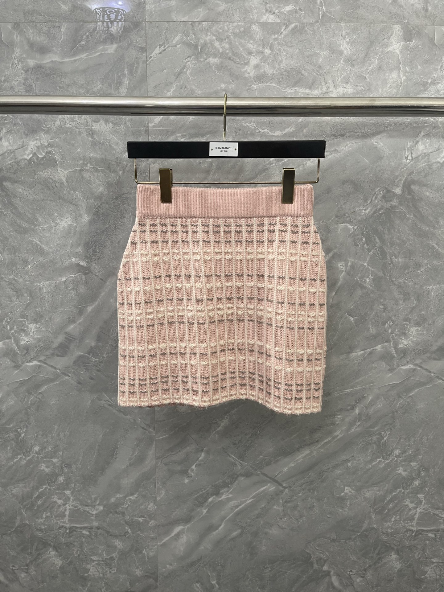 톰브라운 Thom Browne 치마