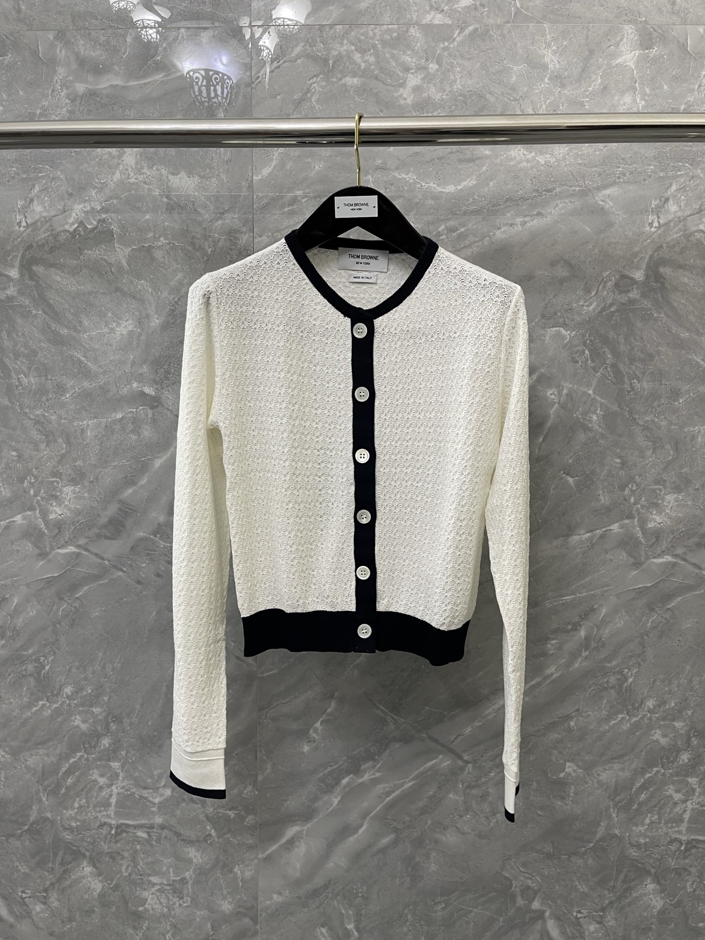 톰브라운 Thom Browne 가디건