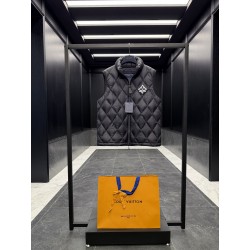 루이비통 Louis Vuitton 조끼 패딩