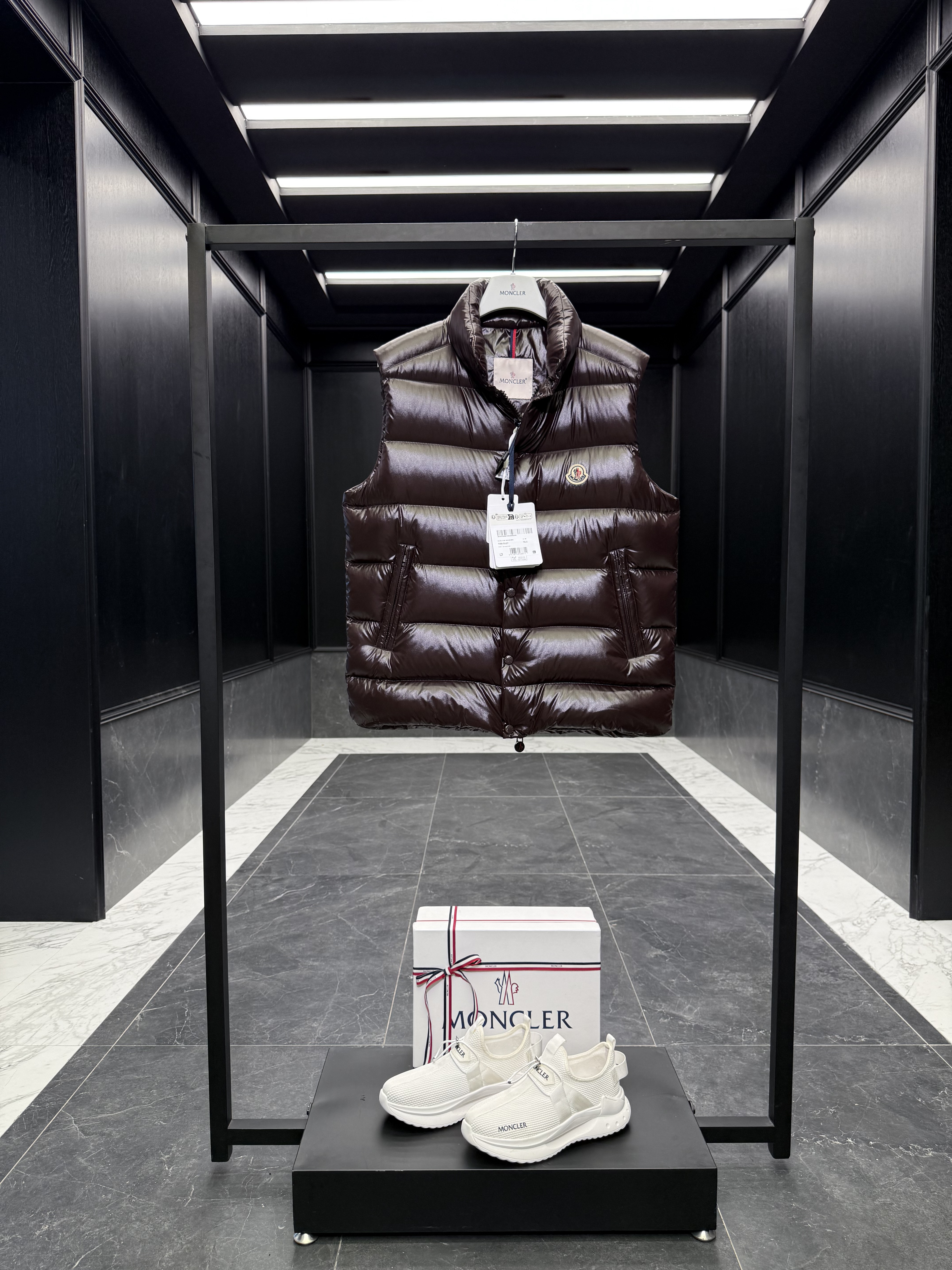 몽클레어 Moncler Tibb 조끼 패딩