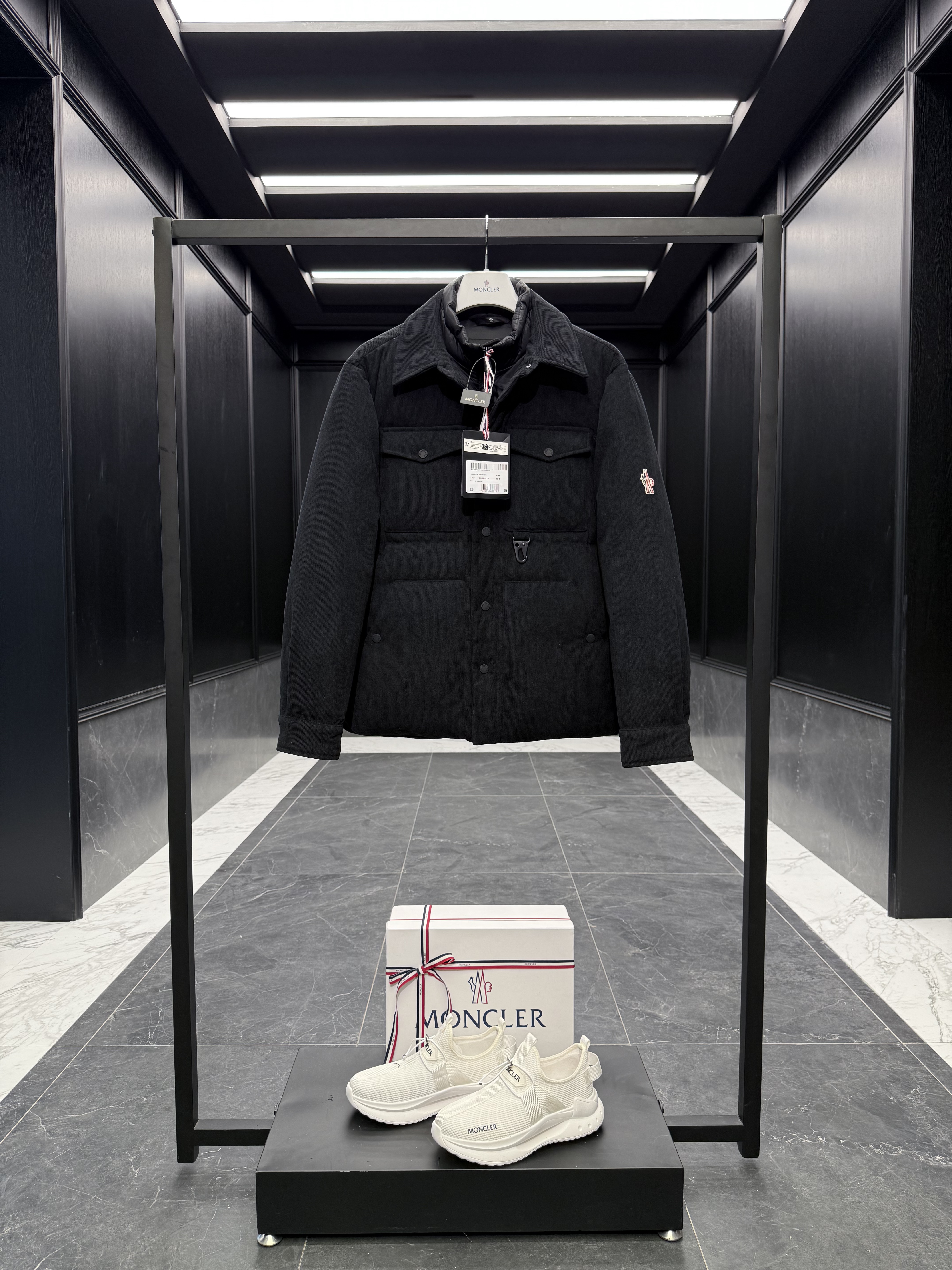 몽클레어 Moncler Lech   다운재킷