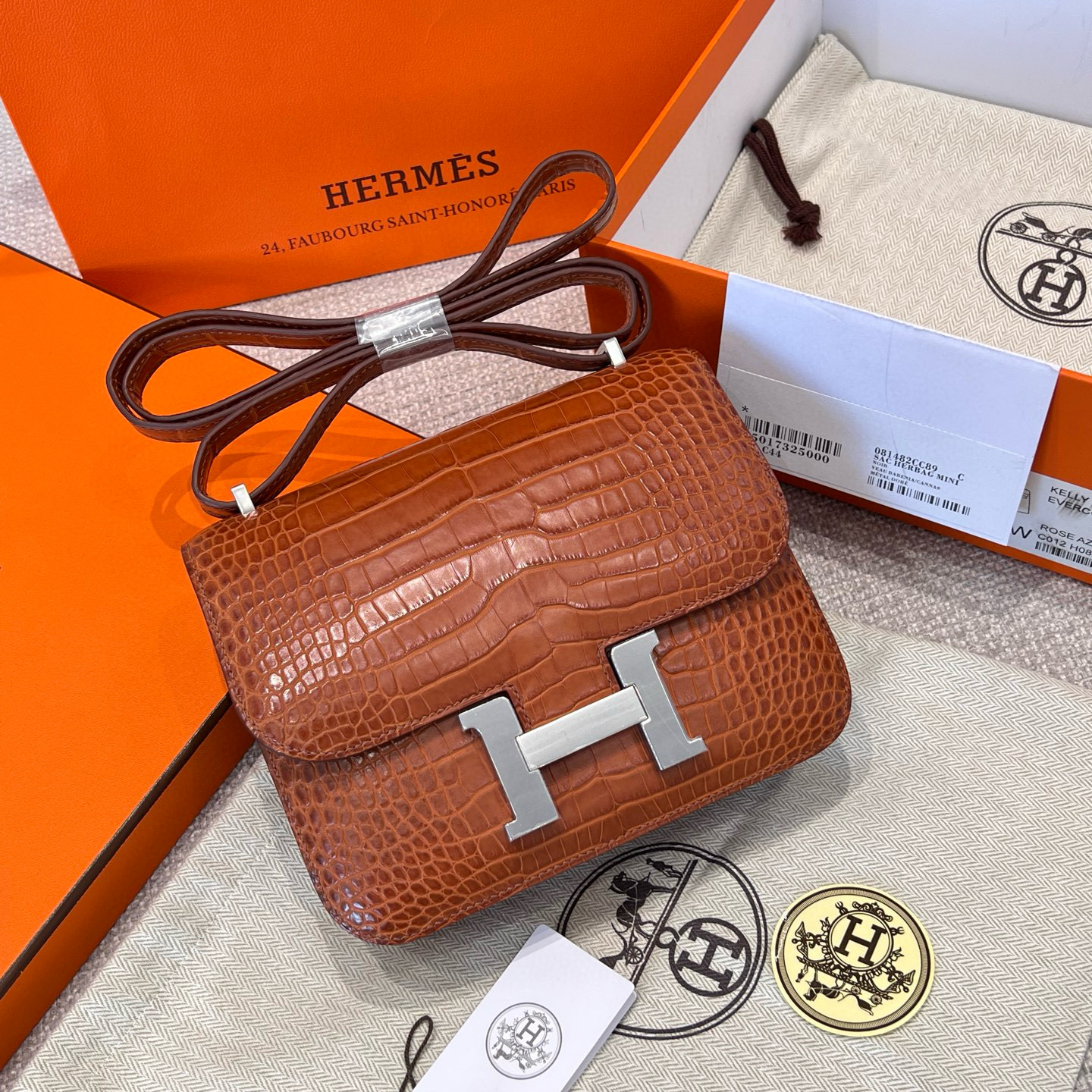 에르메스 Hermes Constance 19cm Hcp Alligator 37 Gold/silver