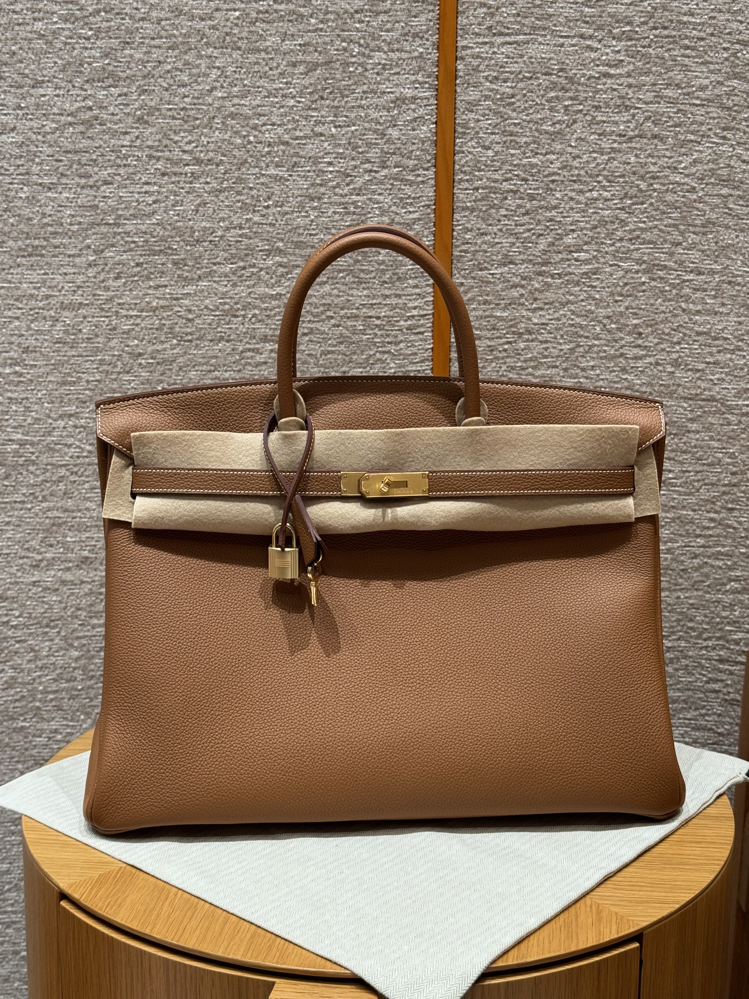 에르메스 Hermes Birkin 40cm Togo 37 Gold/gold