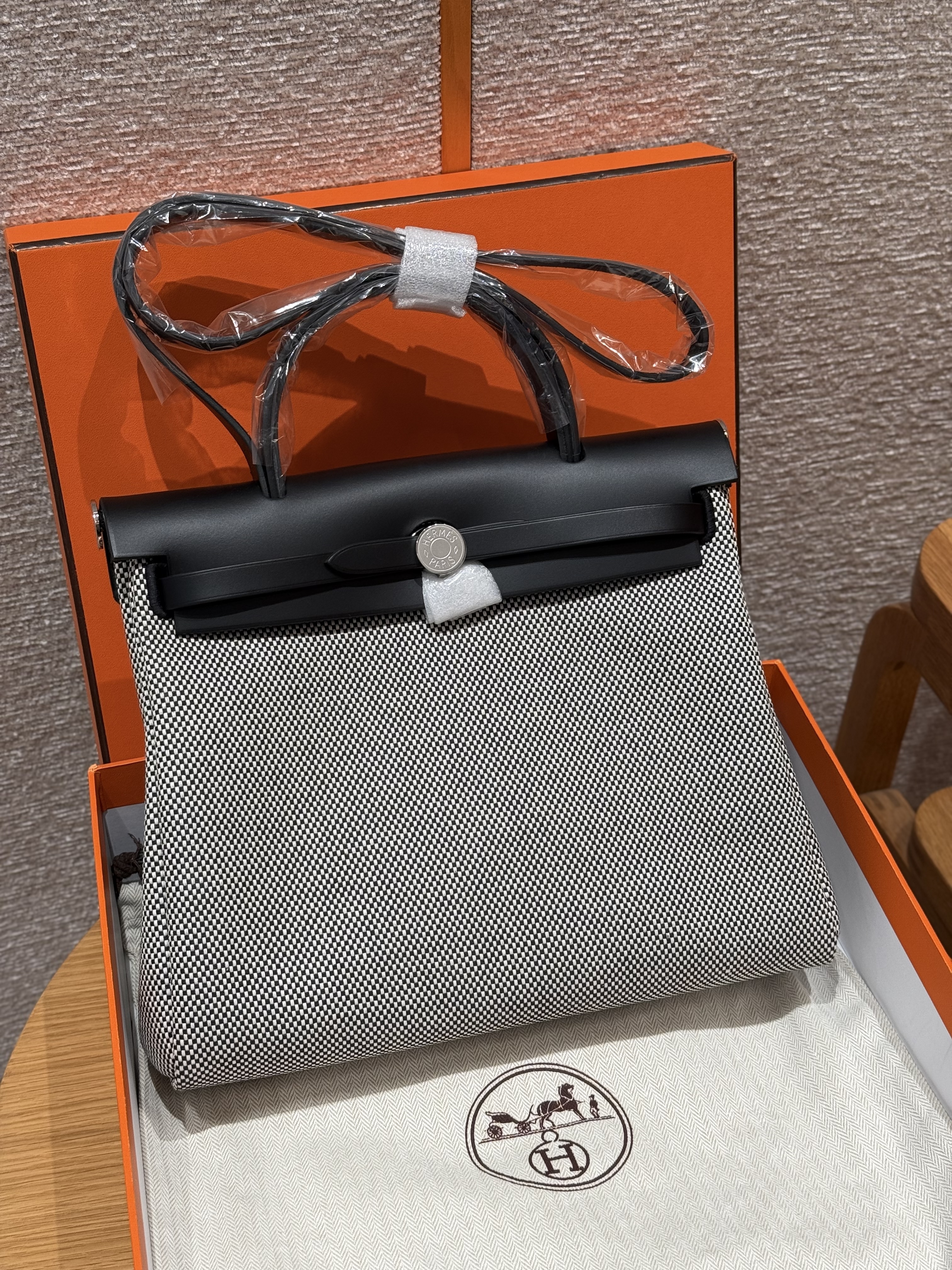 에르메스 Hermes Herbag 31cm canvas and cowhide Ecru noir nior/silver