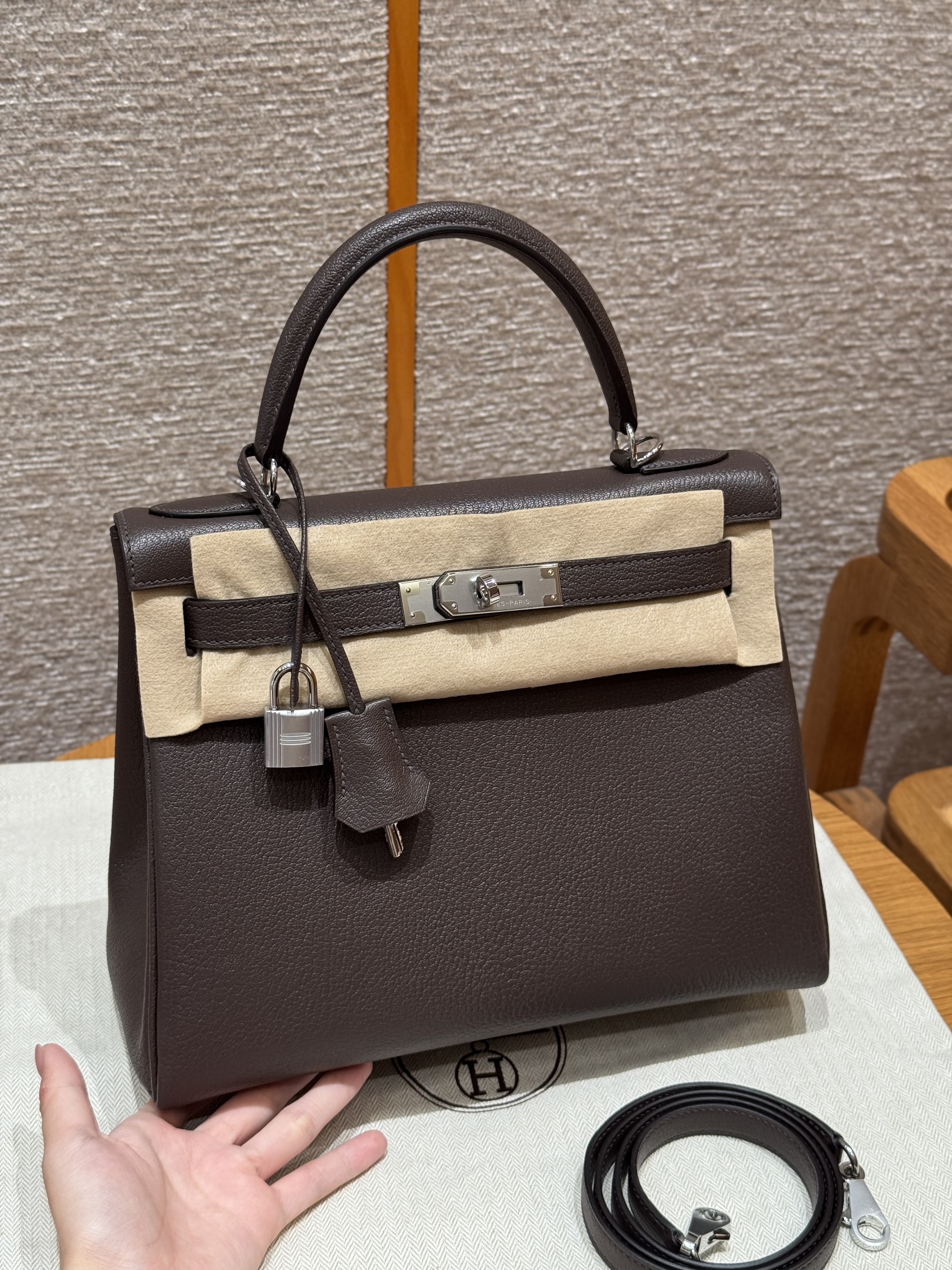 에르메스 Hermes Kelly 28cm Chèvre 46 Ebene/silver