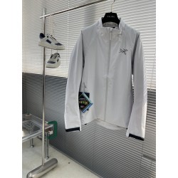 아크테릭스 ARC'TERYX 재킷