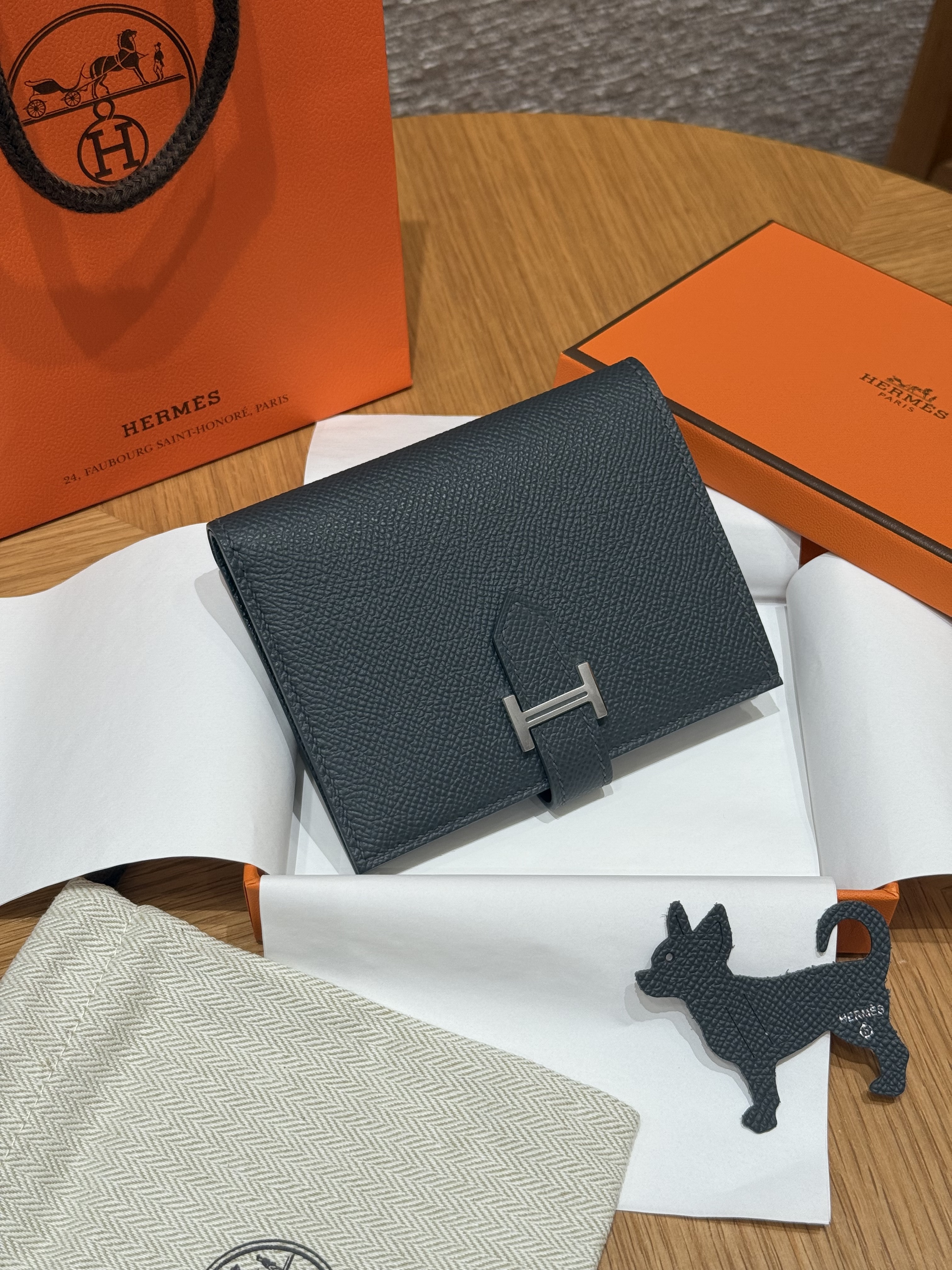 에르메스 Hermes Bearn Compact wallet 12cm Epsom H0 Girs Misty/silver