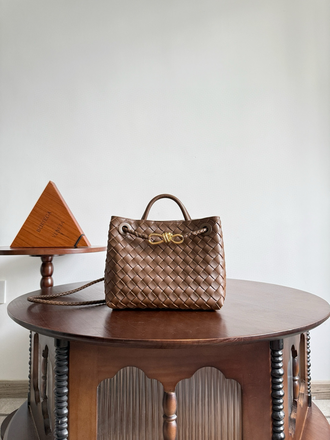 보테가 베네타 Bottega Veneta 743568 Andiamo 25cm