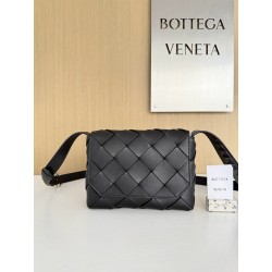 보테가 베네타 Bottega Veneta Diago 817921 22.5cm