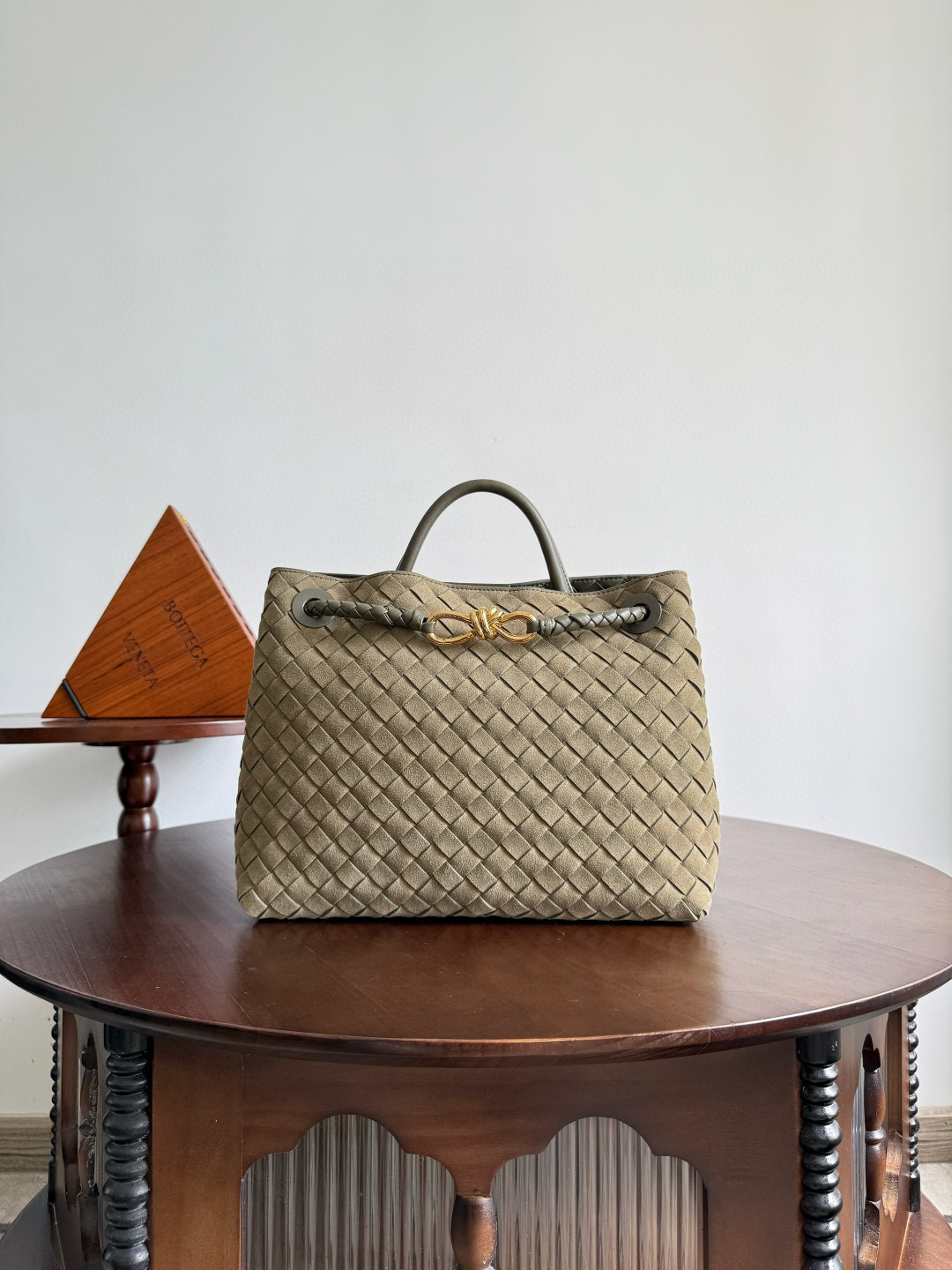보테가 베네타 Bottega Veneta 743572 Andiamo 34cm
