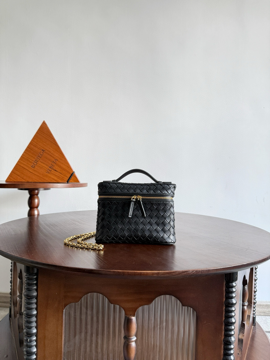 보테가 베네타 Bottega Veneta 843800 Soft Vanity 19cm