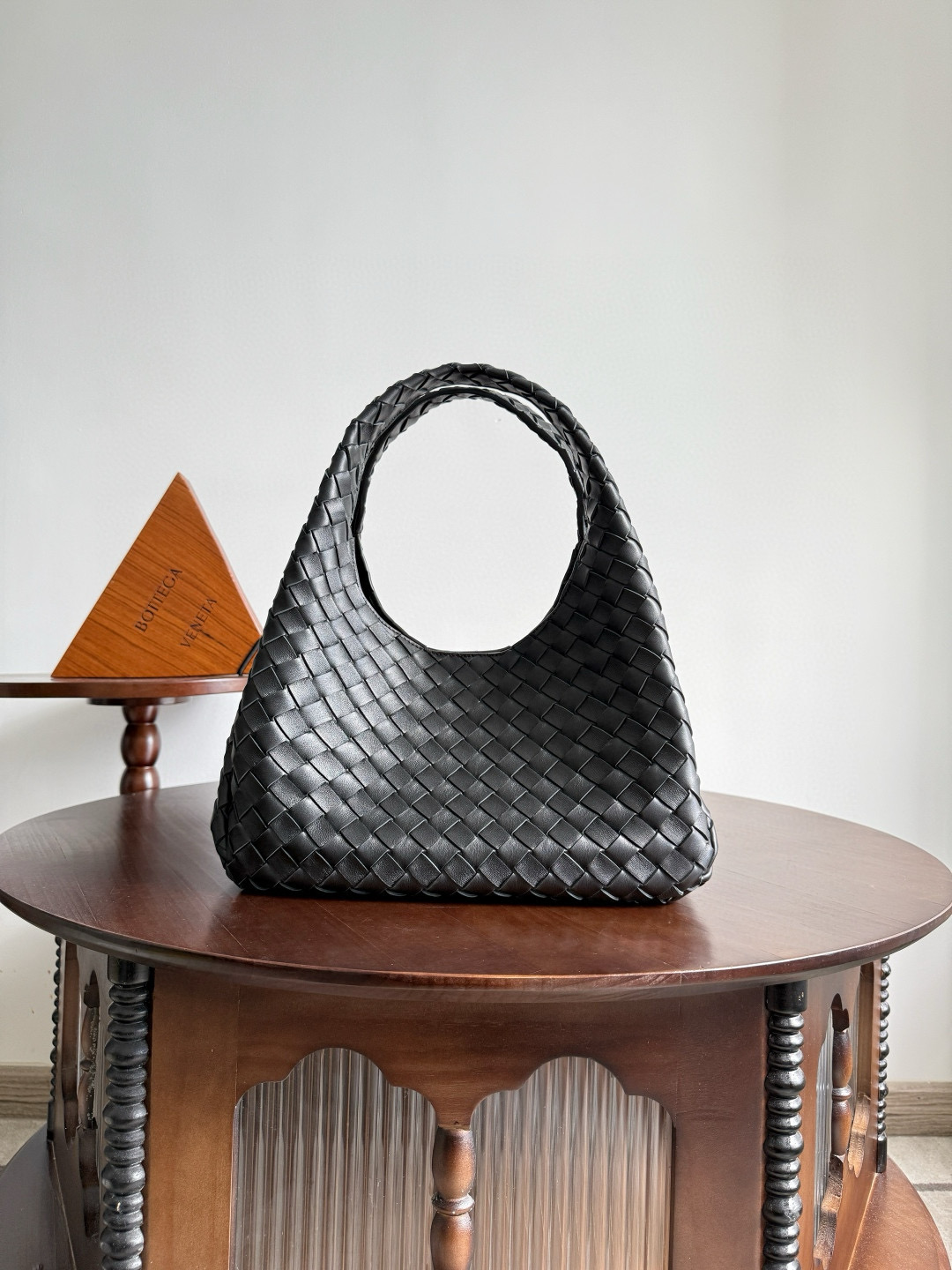 보테가 베네타 Bottega Veneta 844249 Campana 33cm