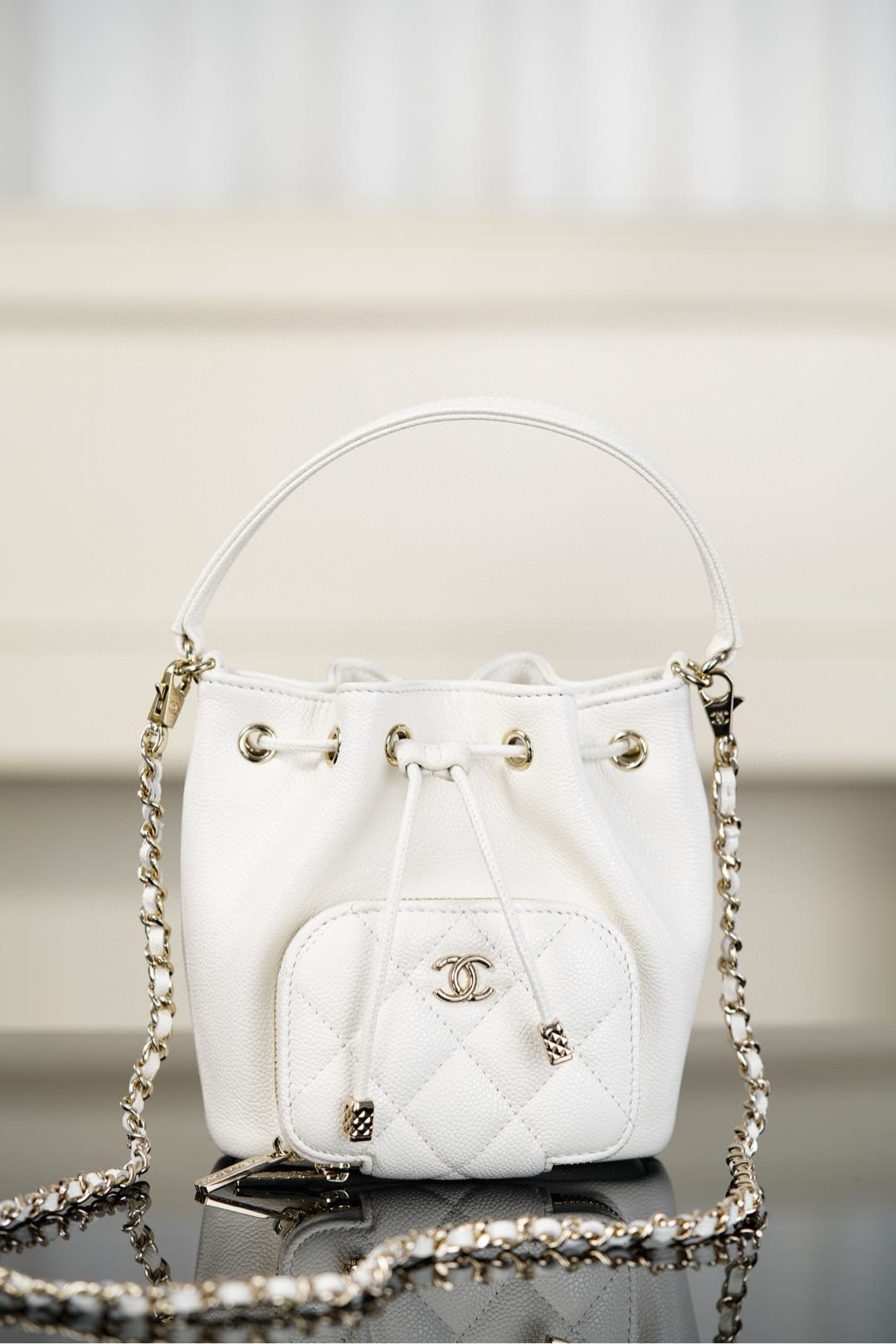 샤넬 Chanel 25B Mini Drawstring Bag White 10cm