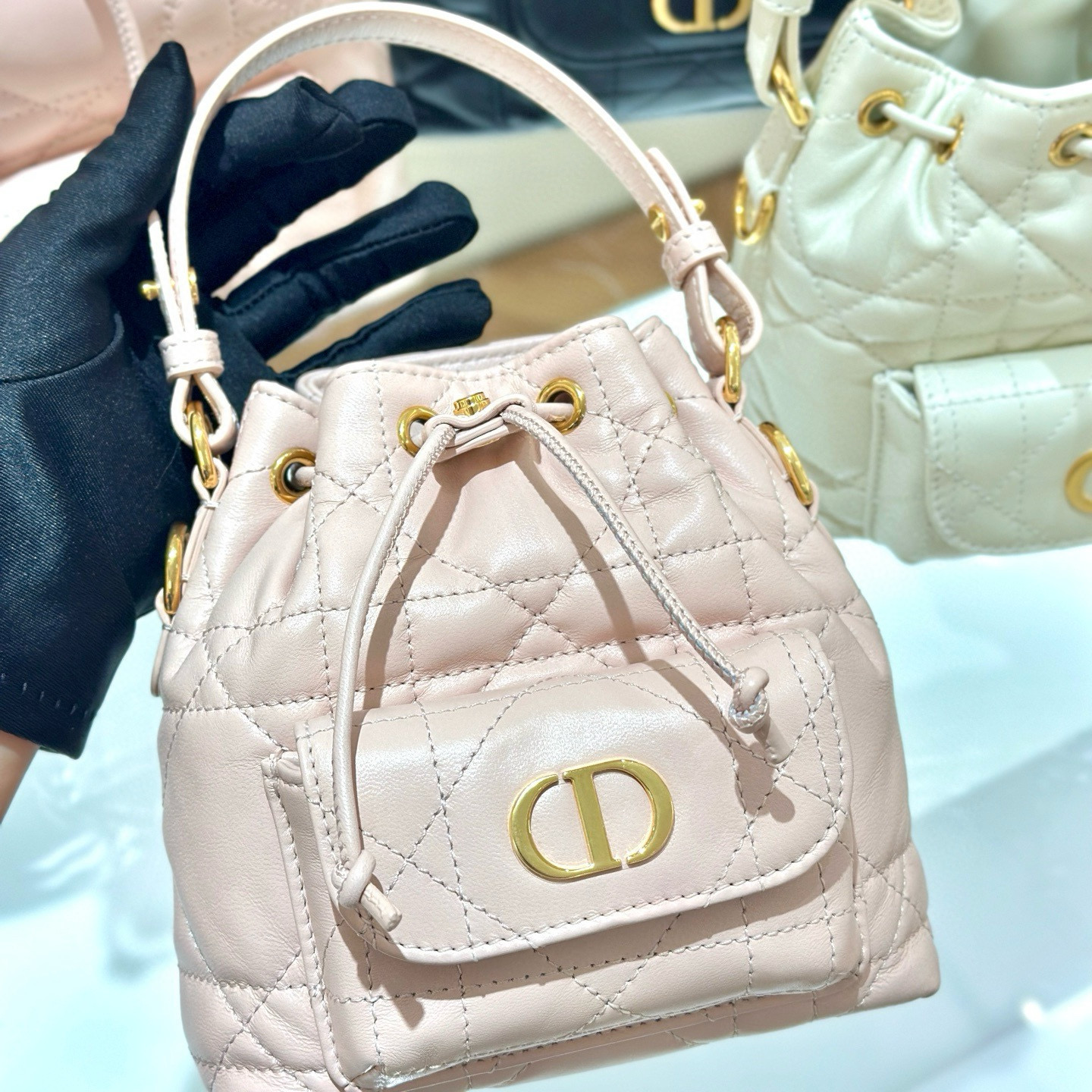 디올 Dior Caro Nano Bucket Bag Pink 14cm