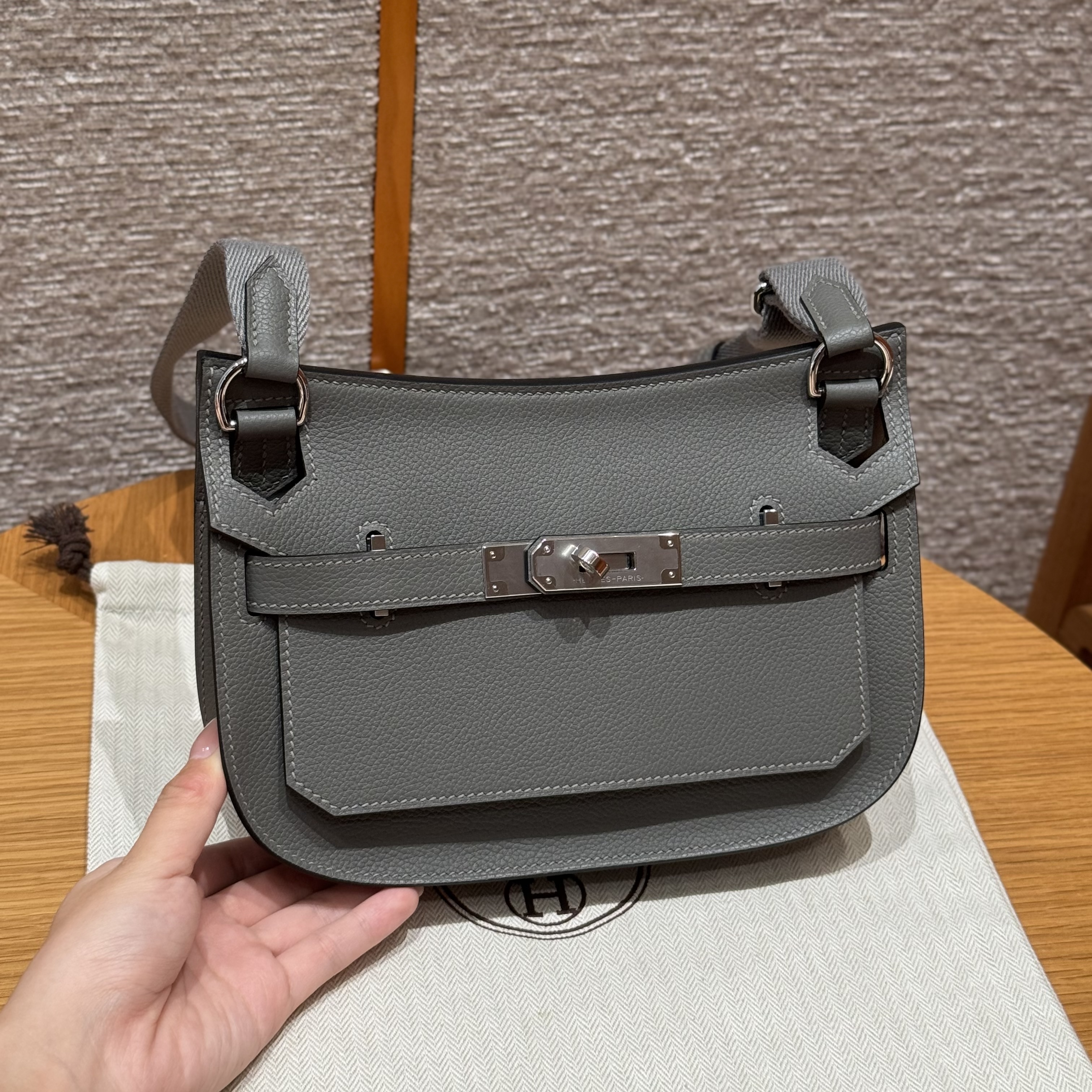 에르메스 Hermes Jypsiere mini 23cm evercolor 0L Gris Meyere/silver