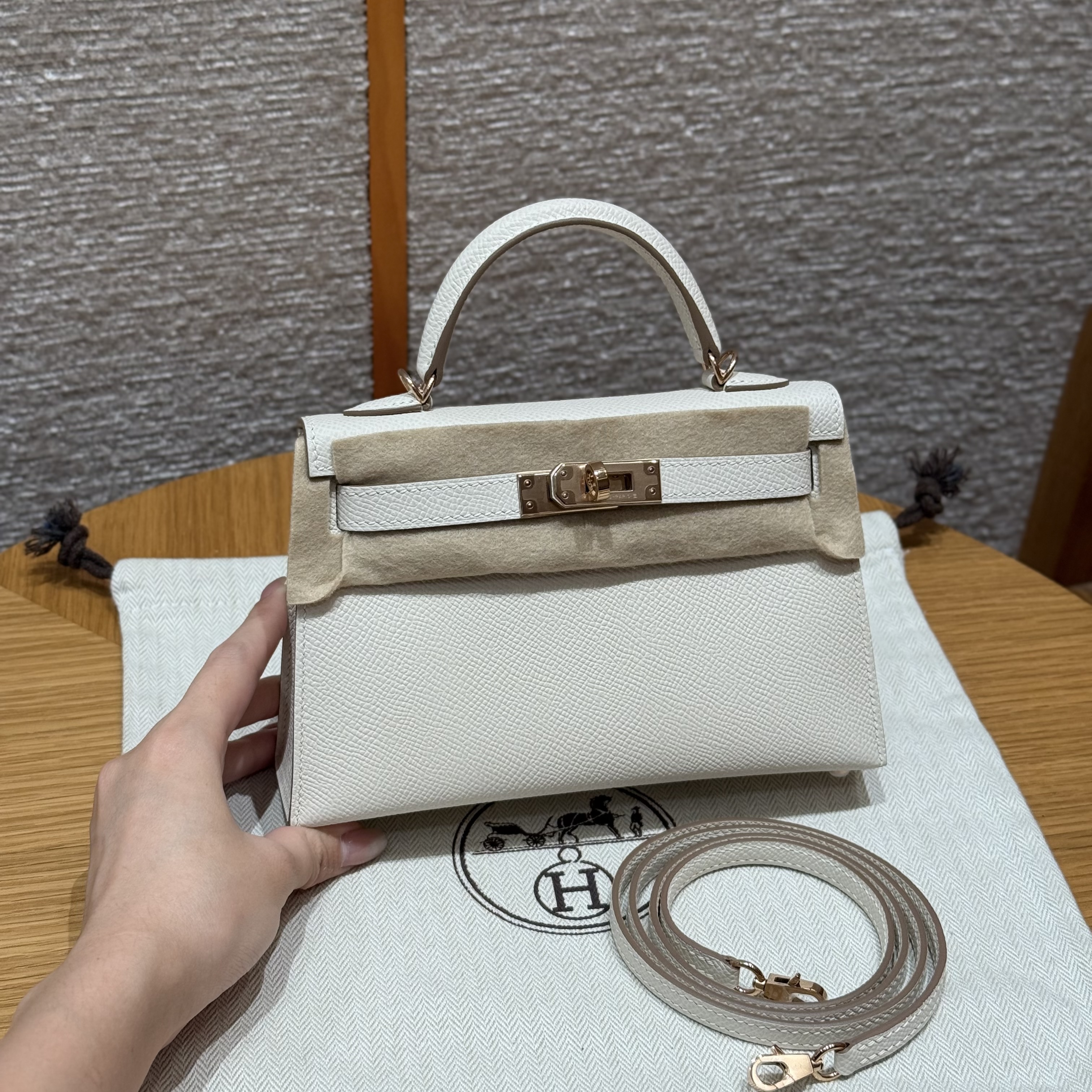 에르메스 Hermes Mini Kelly 19cm Epsom 10 Craie/Rose gold