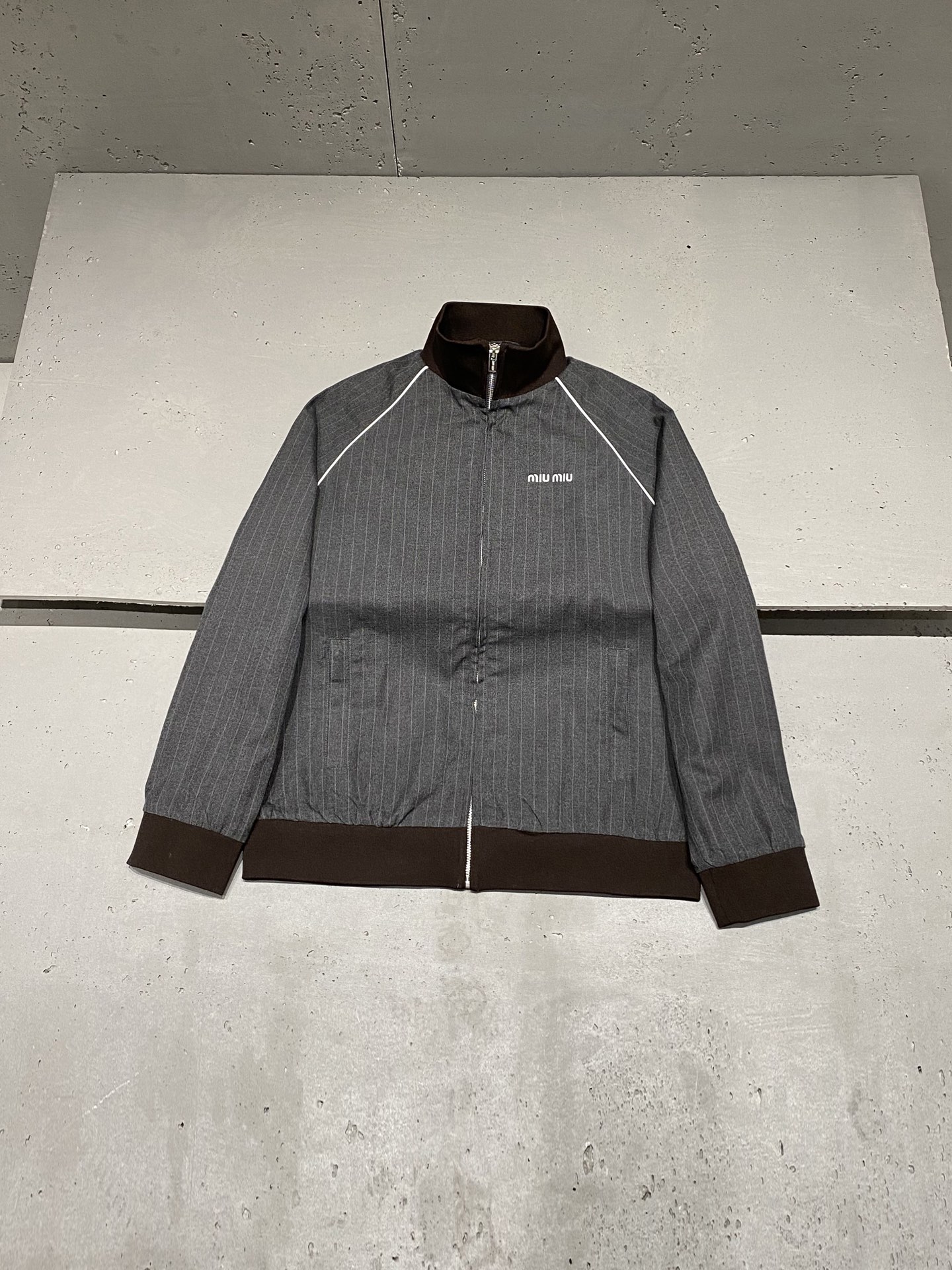 미우 미우 Miu Miu 재킷