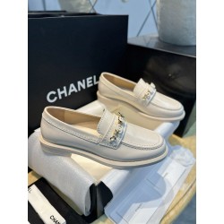 샤넬 CHANEL 24A G45785 로퍼 White